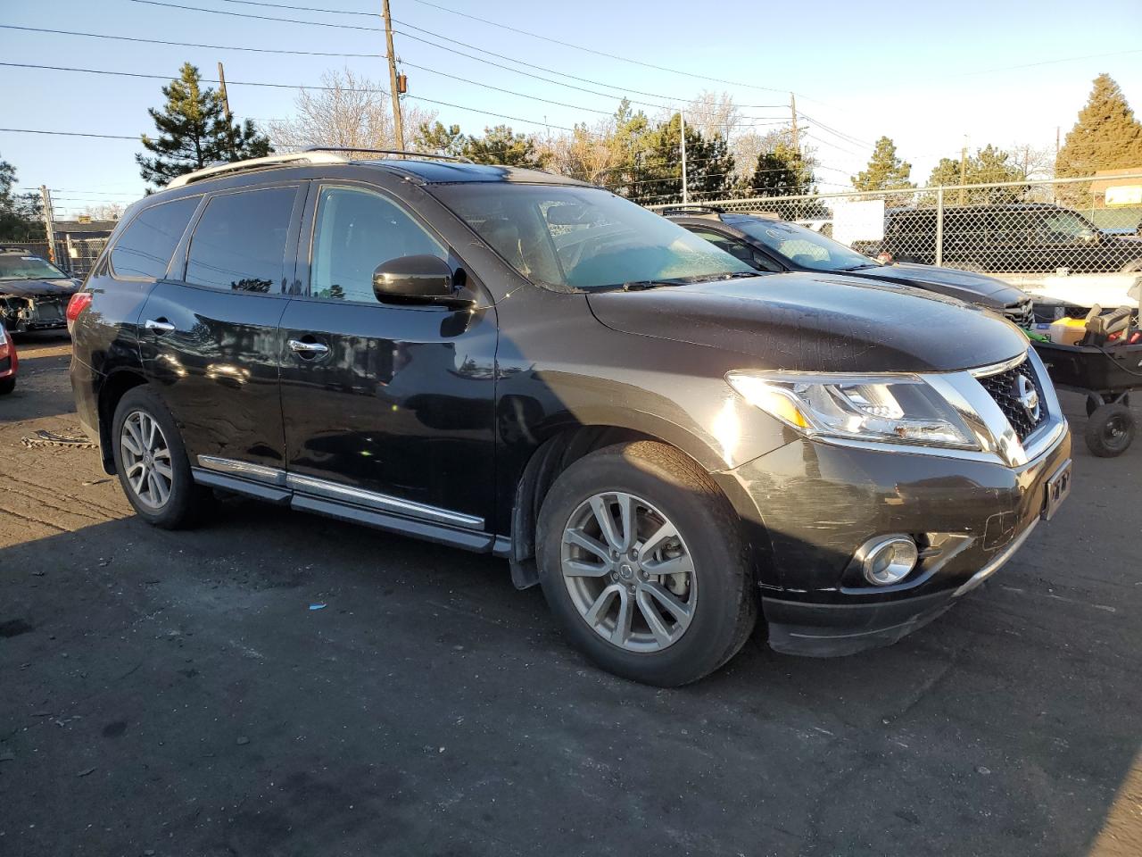 Photo 3 VIN: 5N1AR2MM5FC690186 - NISSAN PATHFINDER 