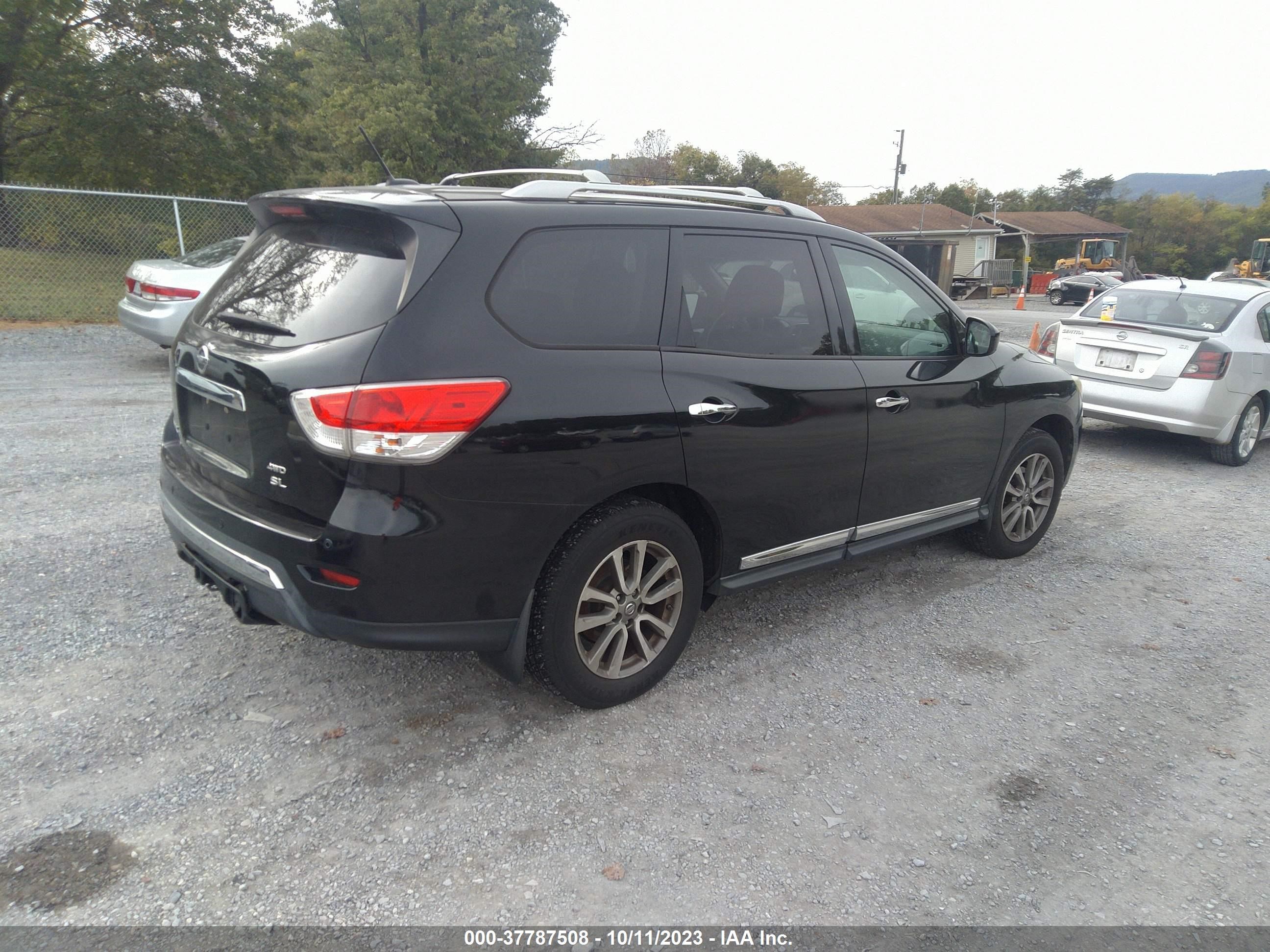 Photo 3 VIN: 5N1AR2MM6DC615946 - NISSAN PATHFINDER 