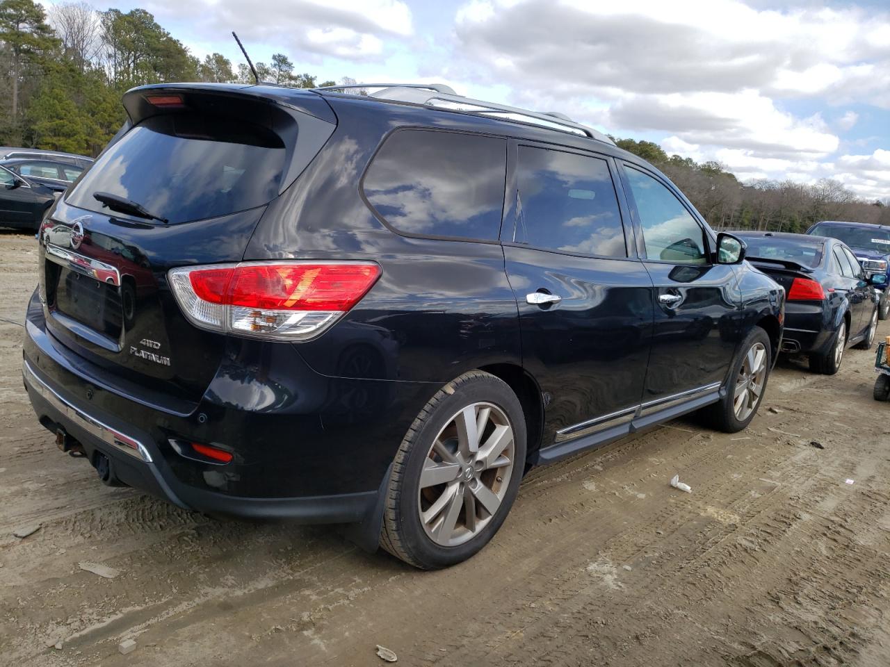 Photo 2 VIN: 5N1AR2MM6GC611755 - NISSAN PATHFINDER 