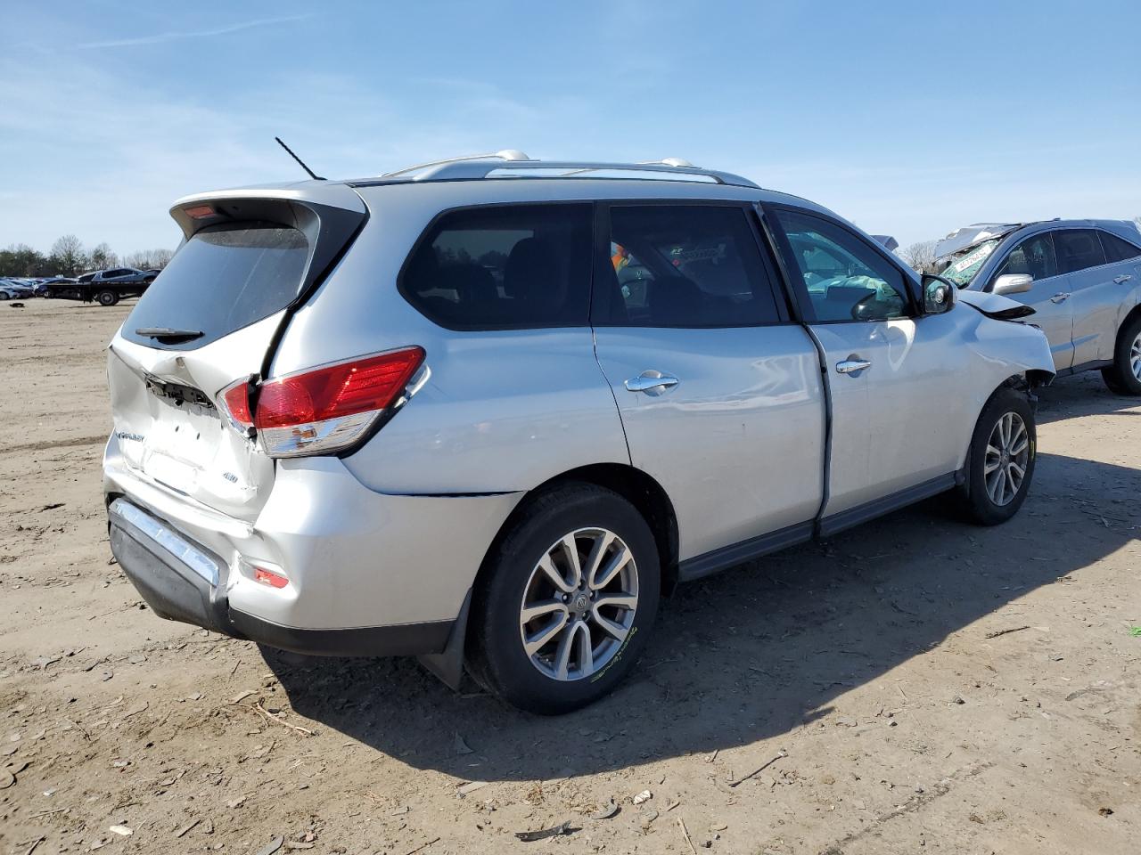 Photo 2 VIN: 5N1AR2MM7FC689248 - NISSAN PATHFINDER 