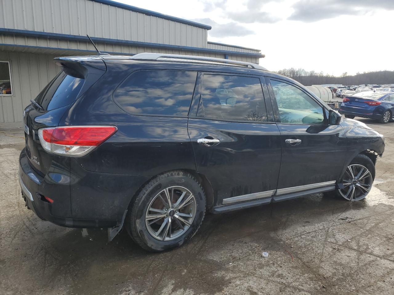 Photo 2 VIN: 5N1AR2MMXEC663886 - NISSAN PATHFINDER 