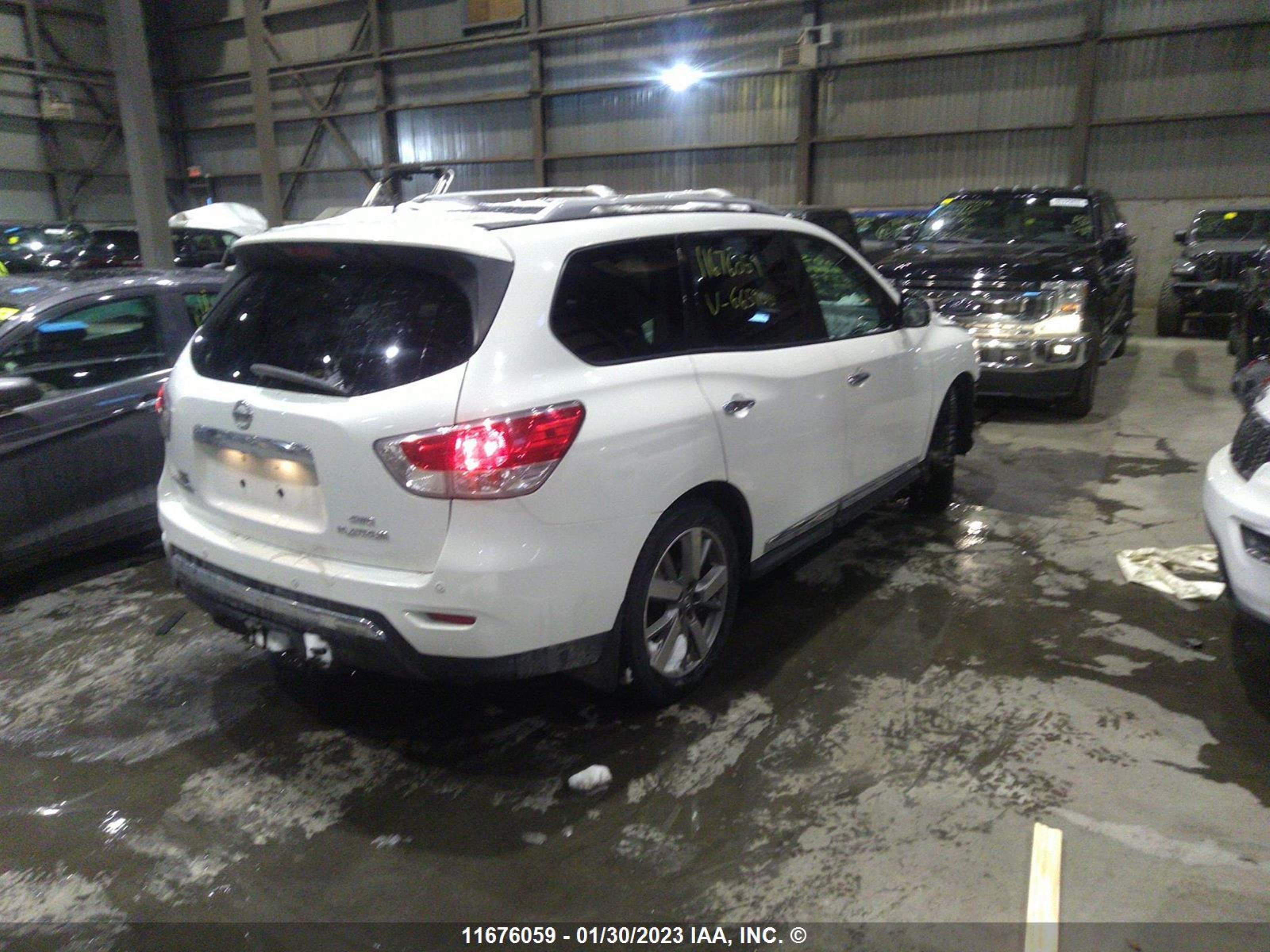 Photo 3 VIN: 5N1AR2MMXEC665900 - NISSAN PATHFINDER 