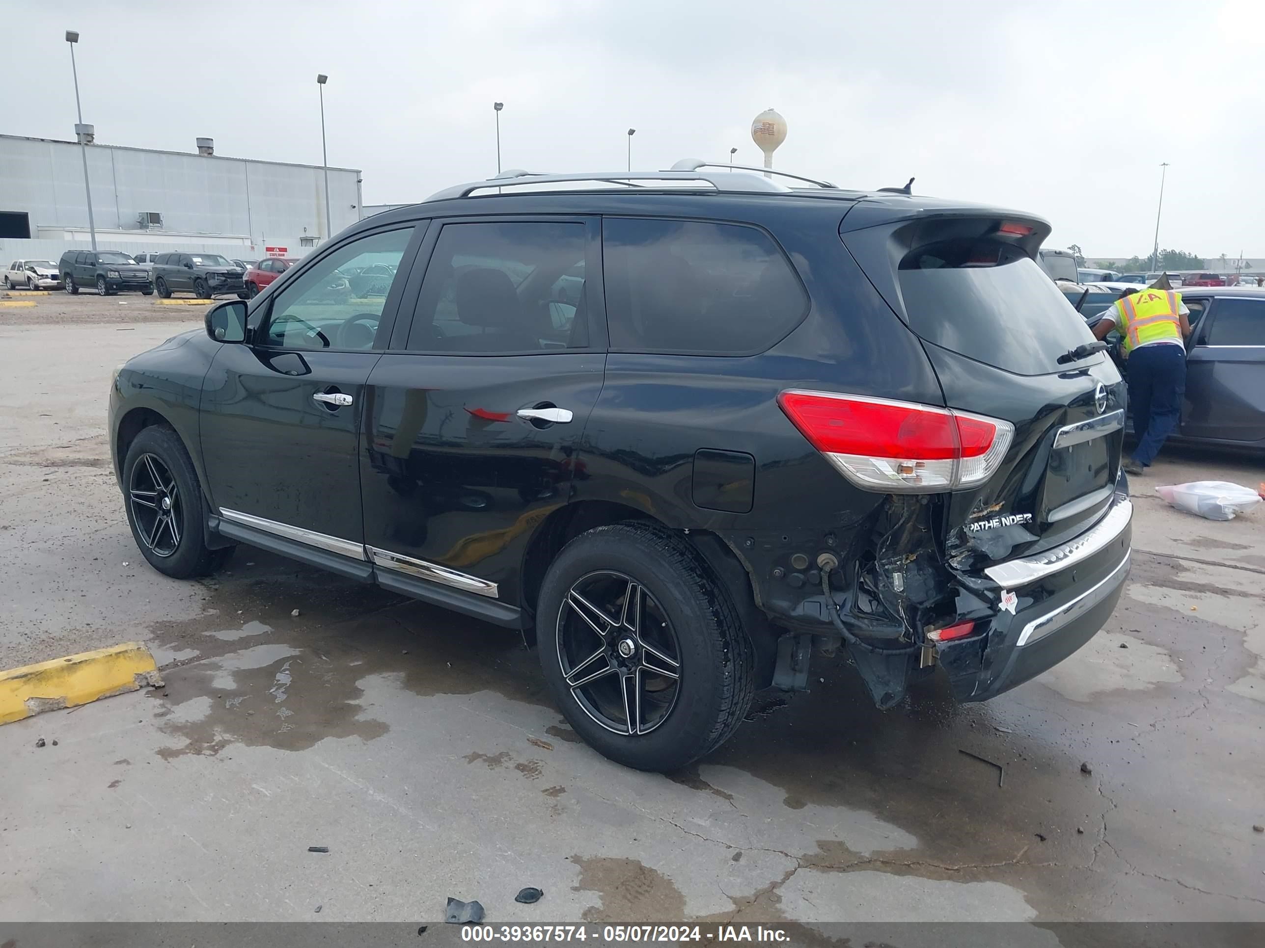 Photo 2 VIN: 5N1AR2MN0DC685998 - NISSAN PATHFINDER 