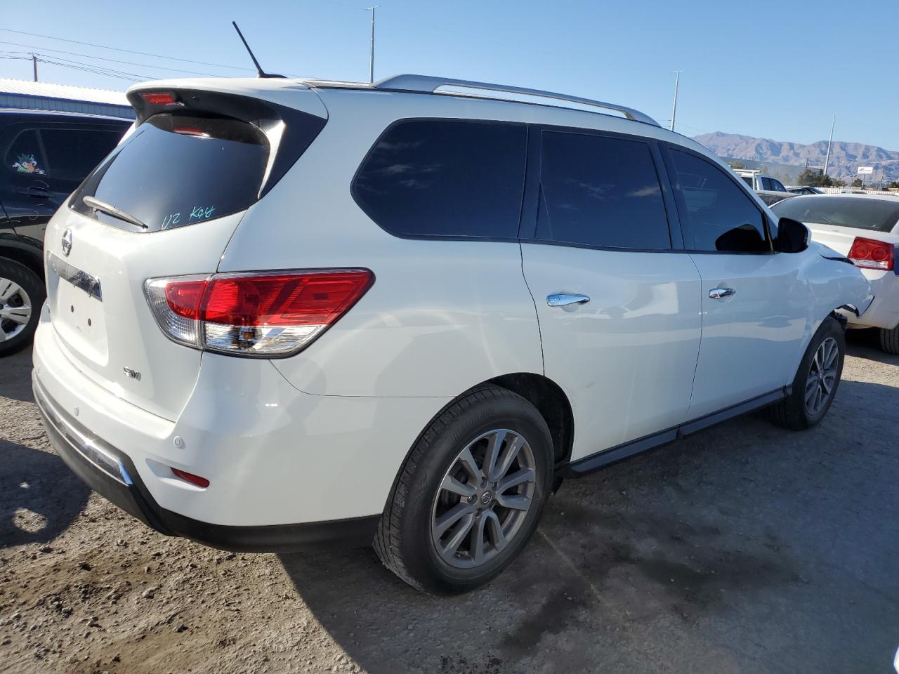 Photo 2 VIN: 5N1AR2MN0GC616930 - NISSAN PATHFINDER 