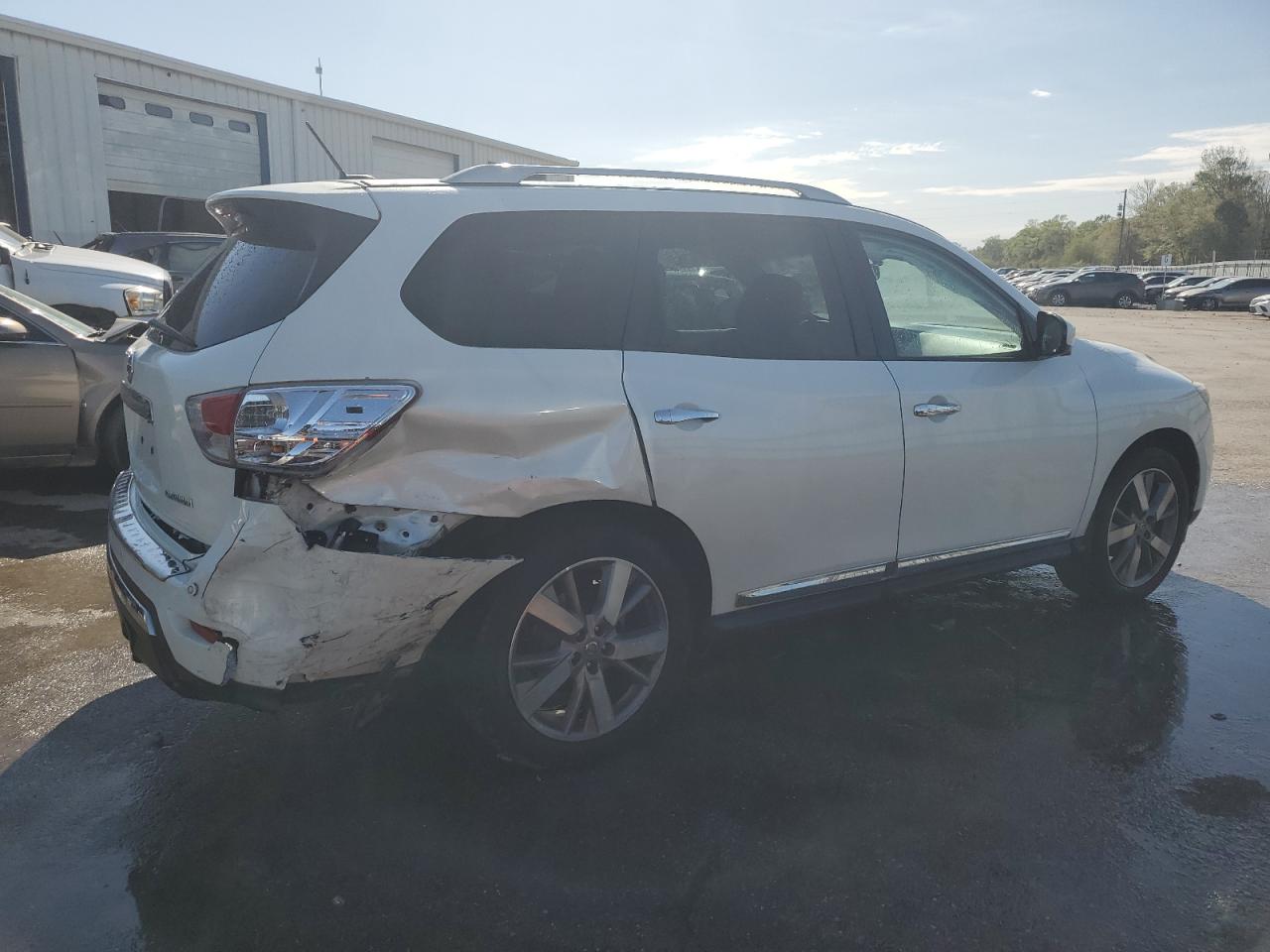 Photo 2 VIN: 5N1AR2MN0GC665674 - NISSAN PATHFINDER 