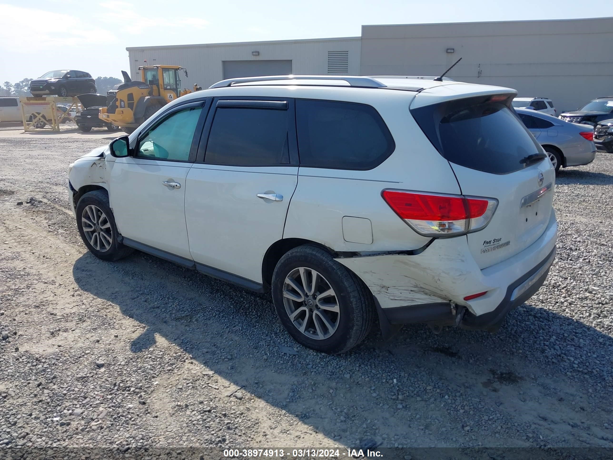 Photo 2 VIN: 5N1AR2MN1GC614393 - NISSAN PATHFINDER 