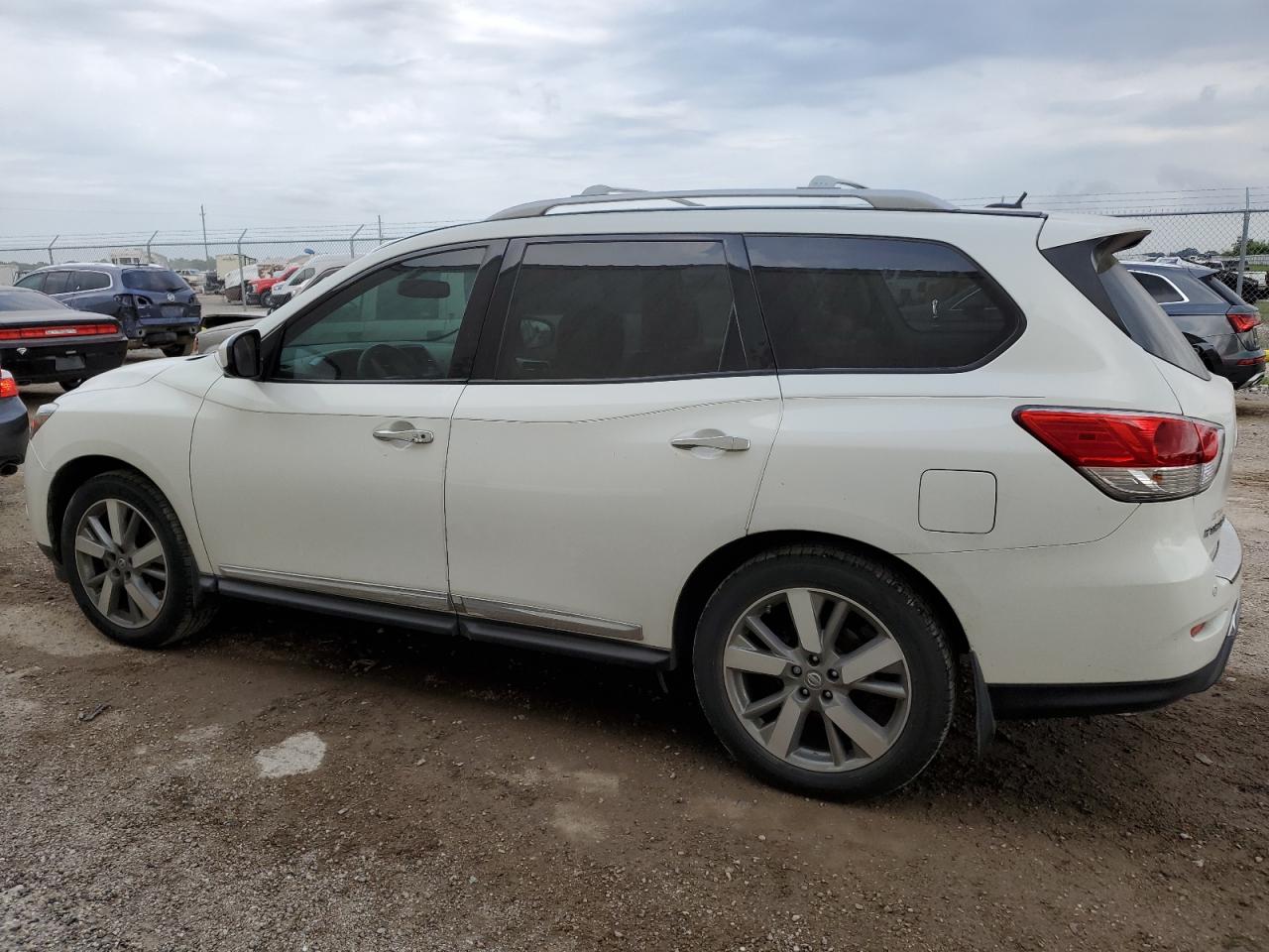 Photo 1 VIN: 5N1AR2MN3EC663897 - NISSAN PATHFINDER 