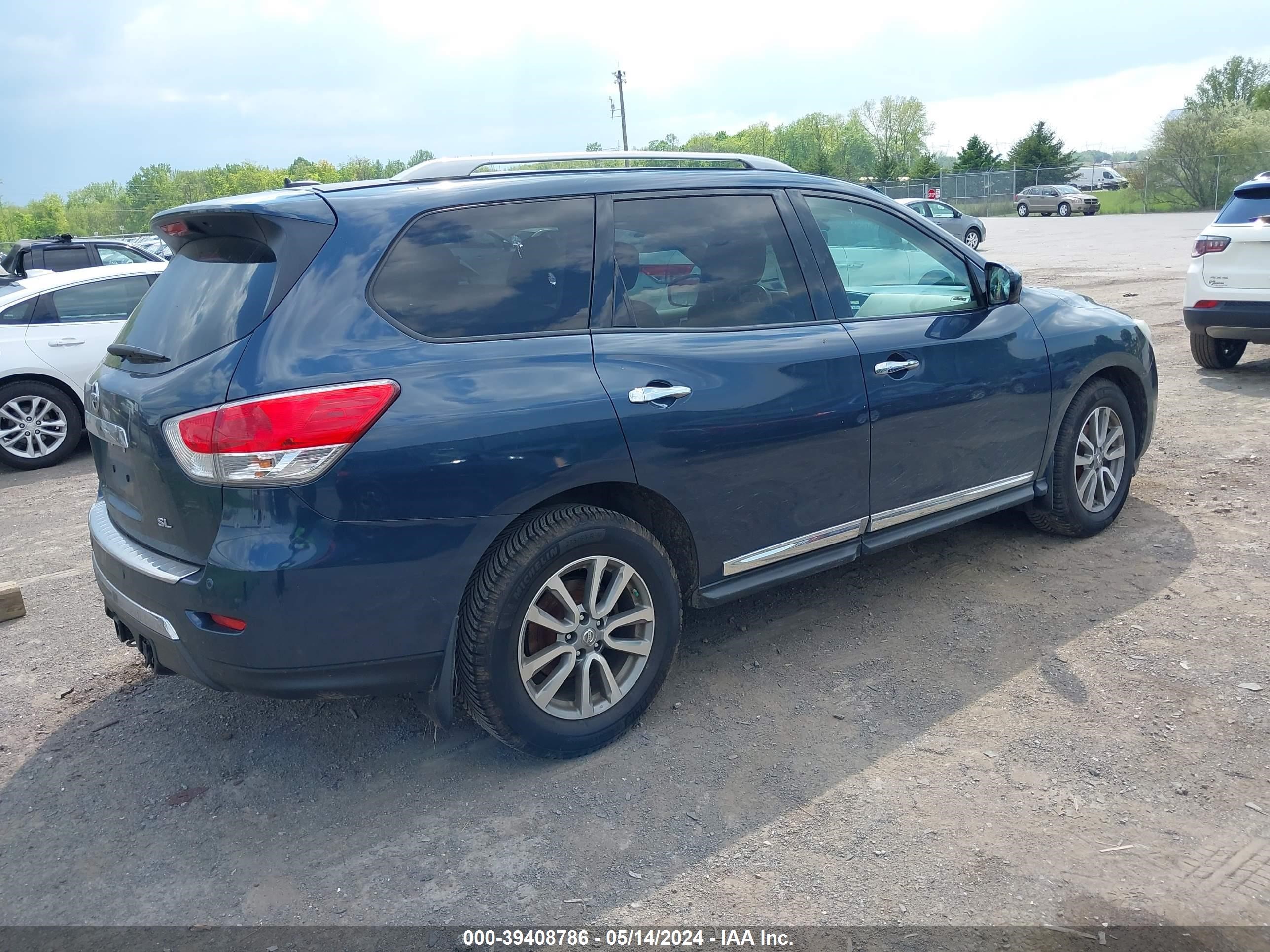 Photo 3 VIN: 5N1AR2MN5GC613537 - NISSAN PATHFINDER 