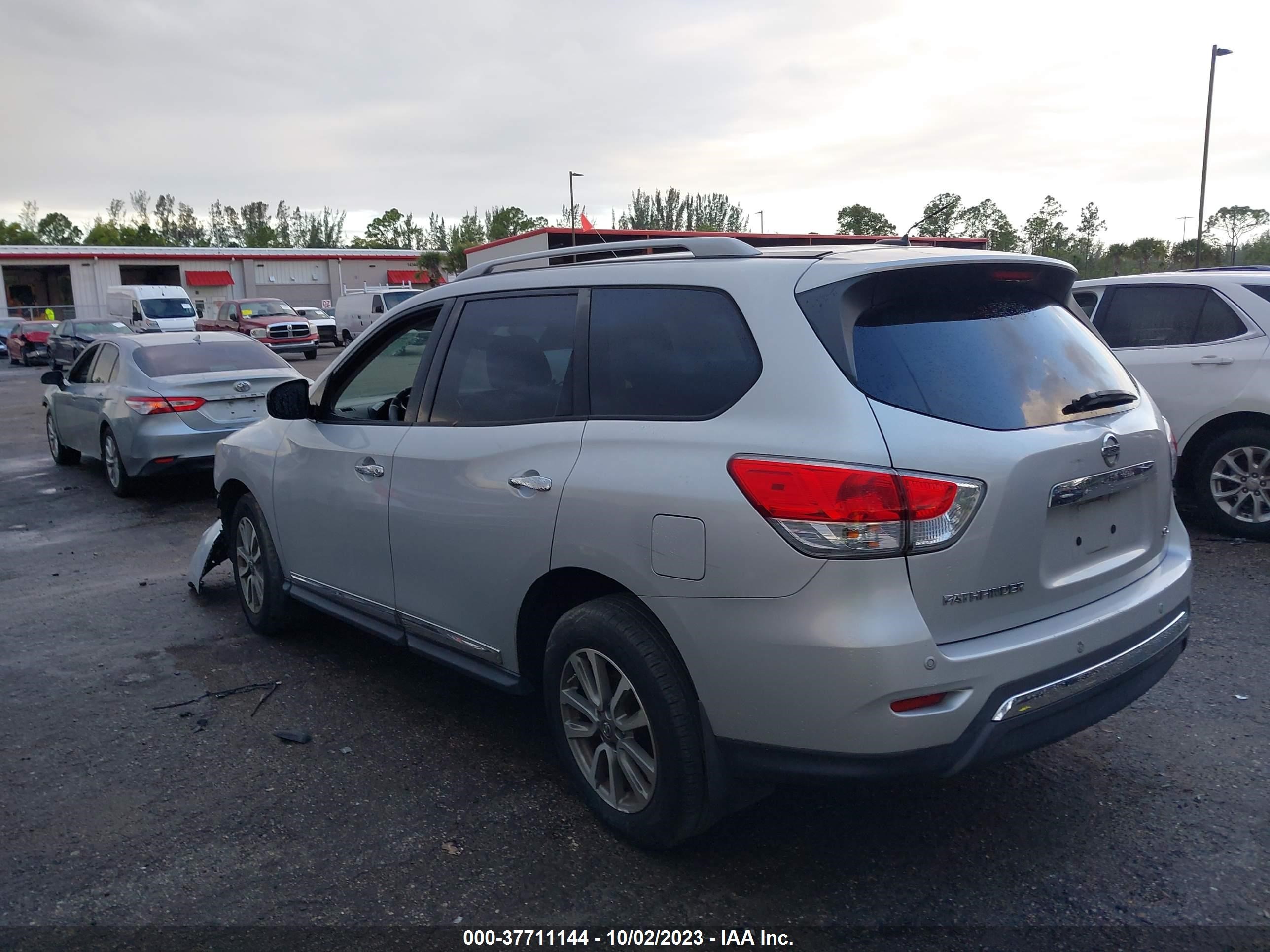 Photo 2 VIN: 5N1AR2MN6DC620170 - NISSAN PATHFINDER 