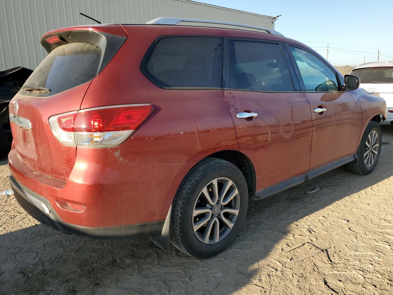 Photo 2 VIN: 5N1AR2MN6GC662052 - NISSAN PATHFINDER 