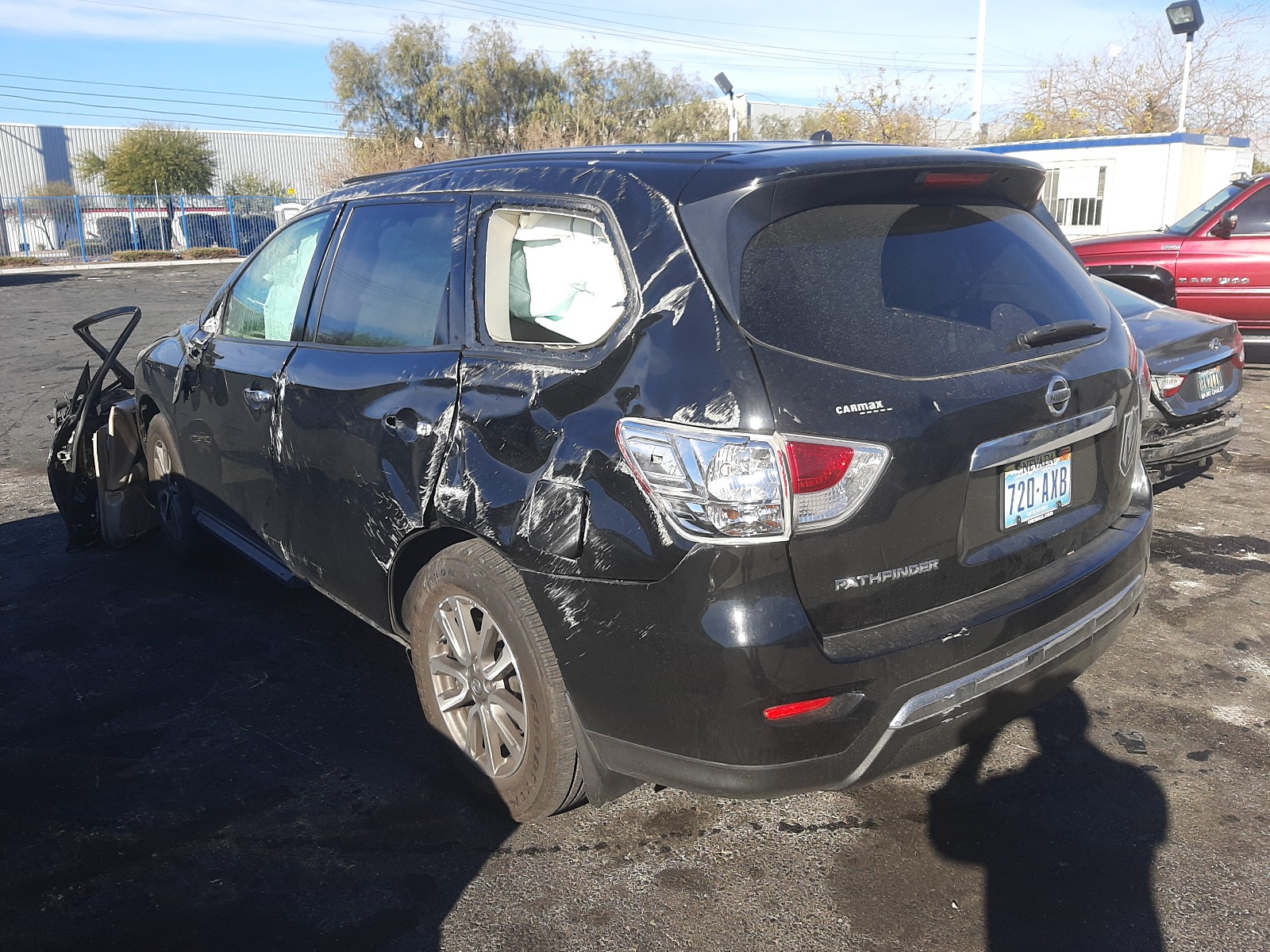 Photo 2 VIN: 5N1AR2MN8EC681702 - NISSAN PATHFINDER 