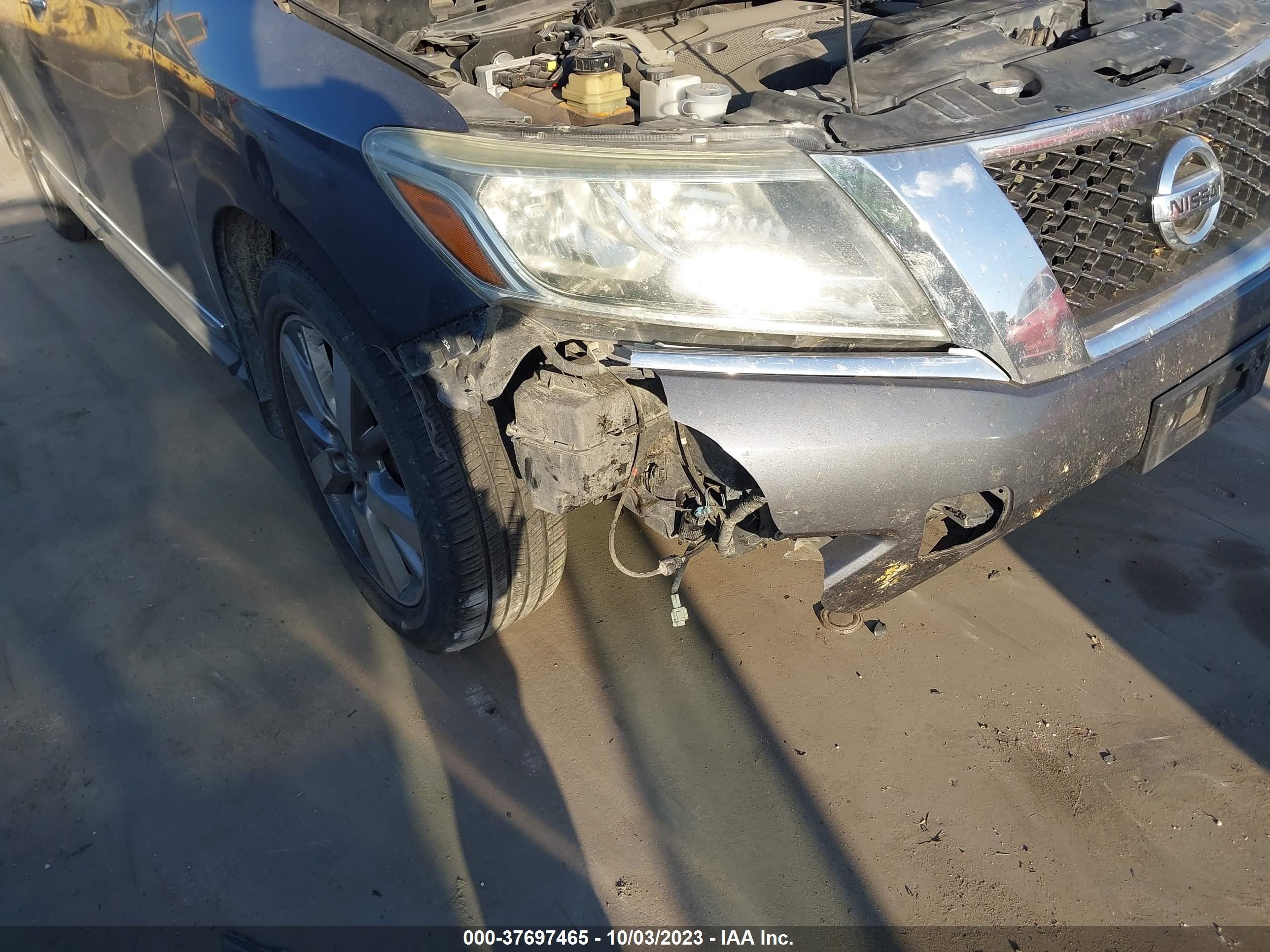 Photo 5 VIN: 5N1AR2MN8EC690223 - NISSAN PATHFINDER 