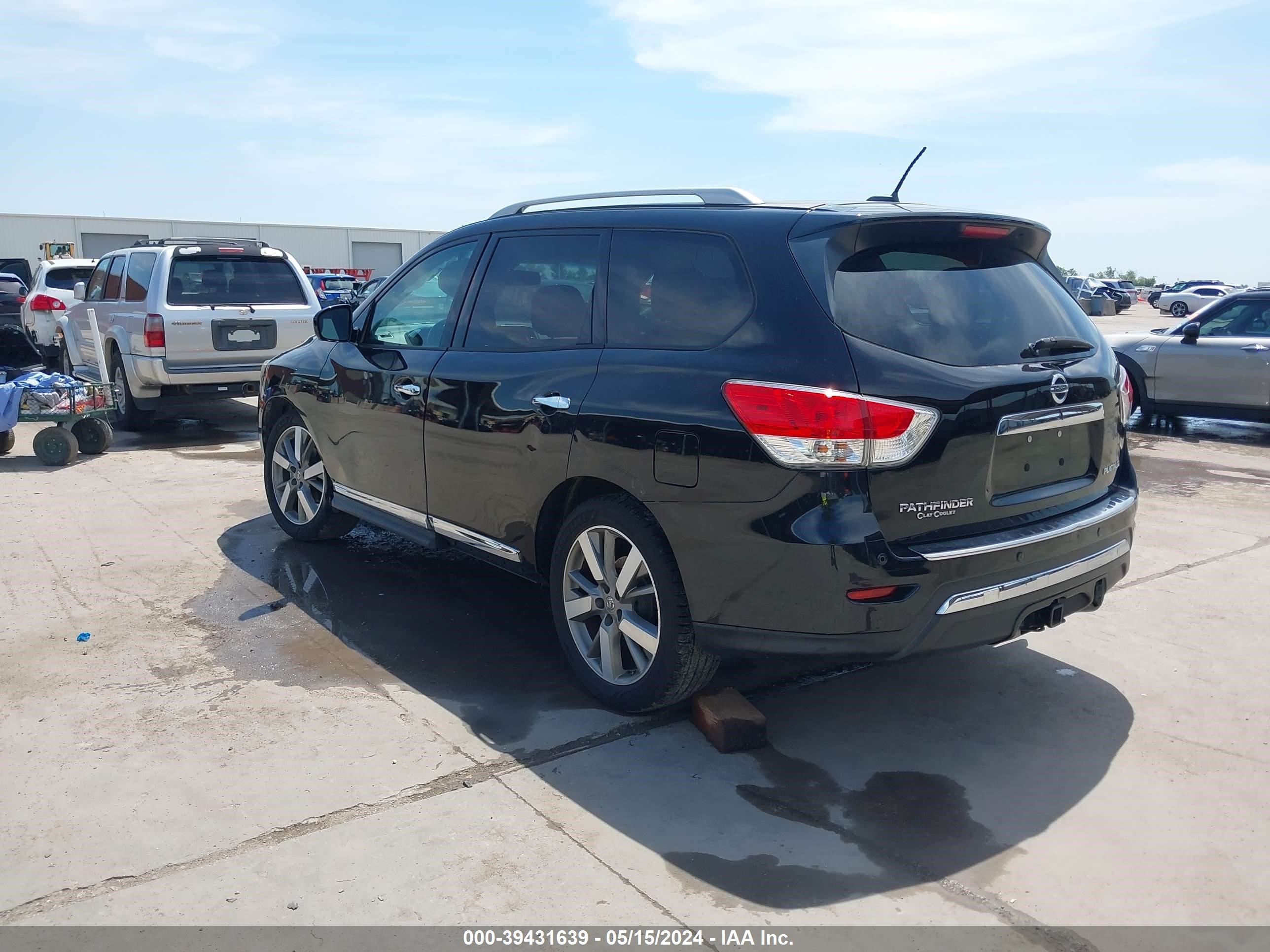 Photo 2 VIN: 5N1AR2MN8GC623169 - NISSAN PATHFINDER 