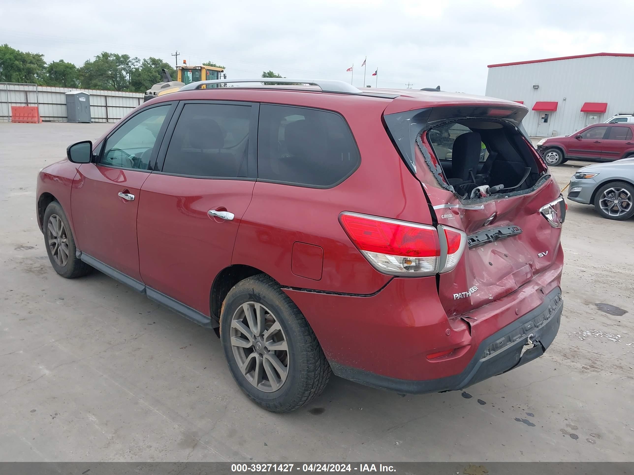 Photo 2 VIN: 5N1AR2MN8GC638724 - NISSAN PATHFINDER 