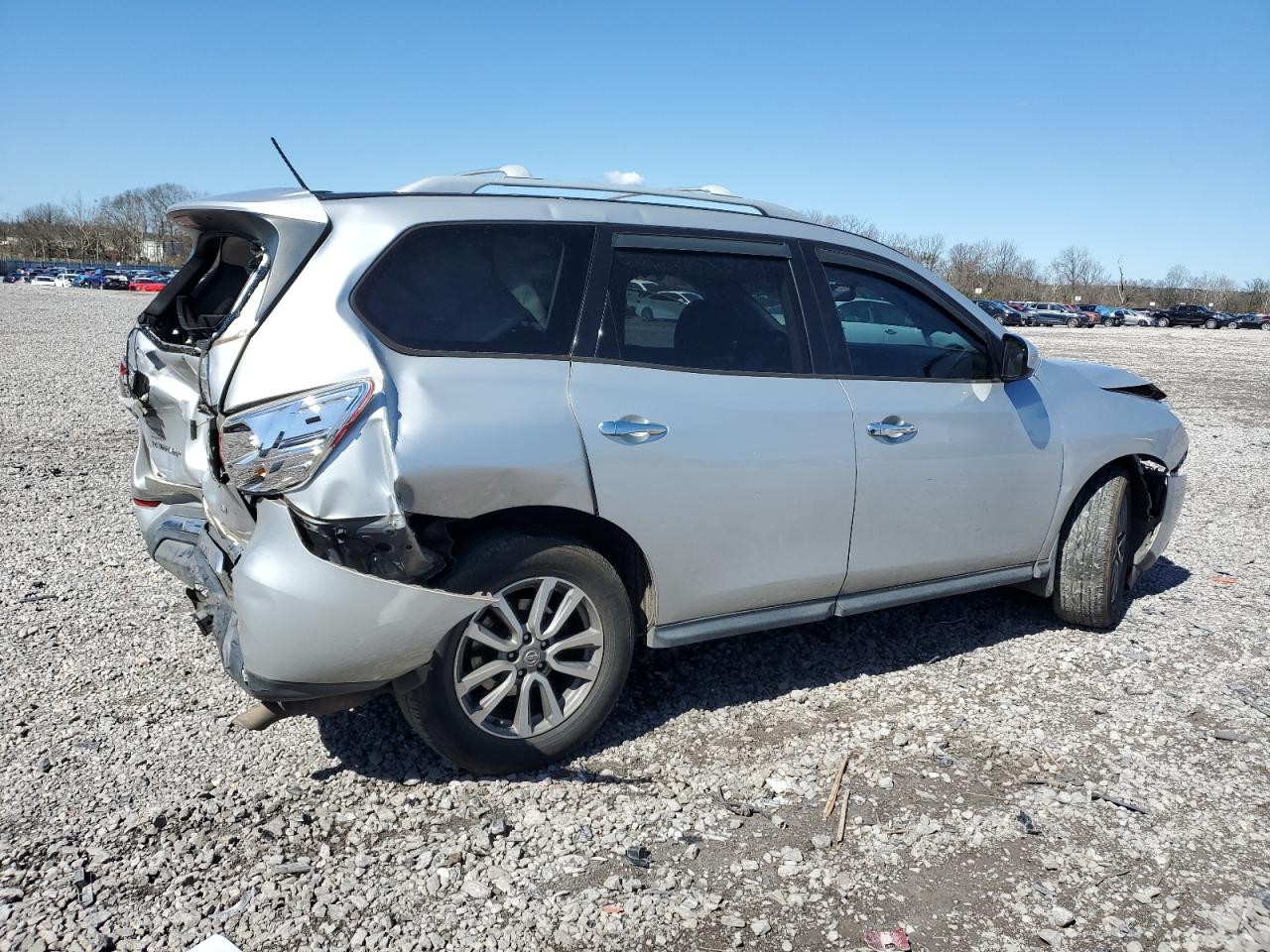 Photo 2 VIN: 5N1AR2MN8GC663347 - NISSAN PATHFINDER 