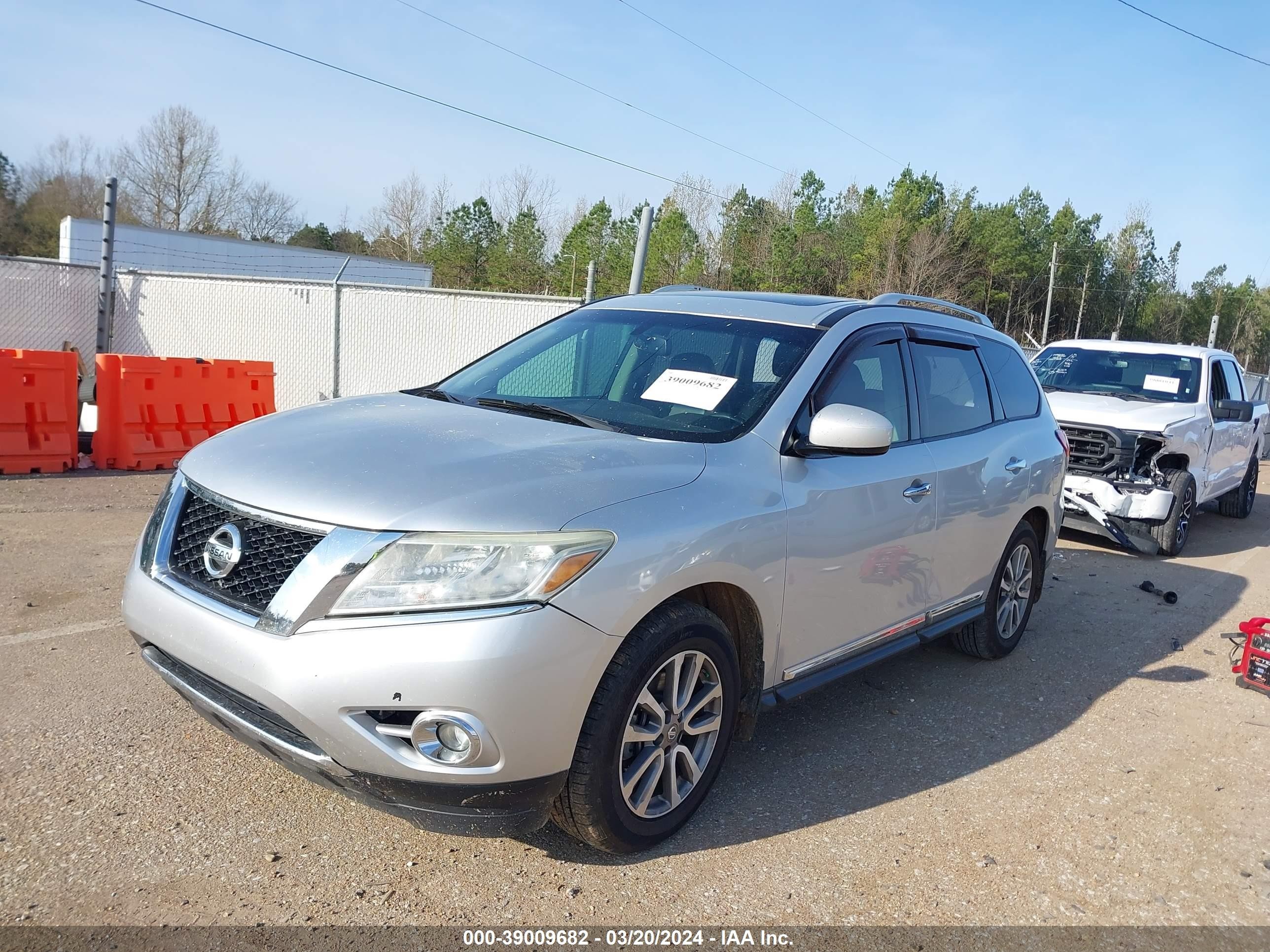 Photo 1 VIN: 5N1AR2MN9EC648773 - NISSAN PATHFINDER 