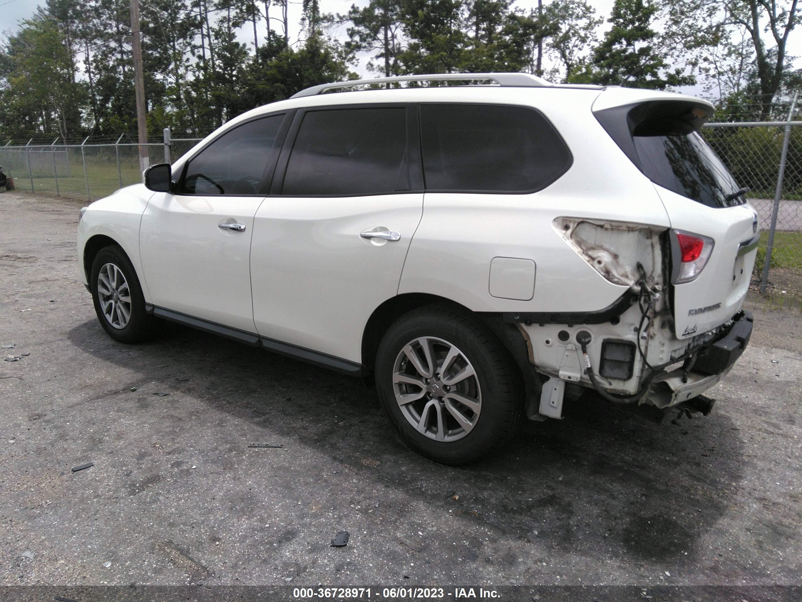 Photo 2 VIN: 5N1AR2MN9FC633420 - NISSAN PATHFINDER 