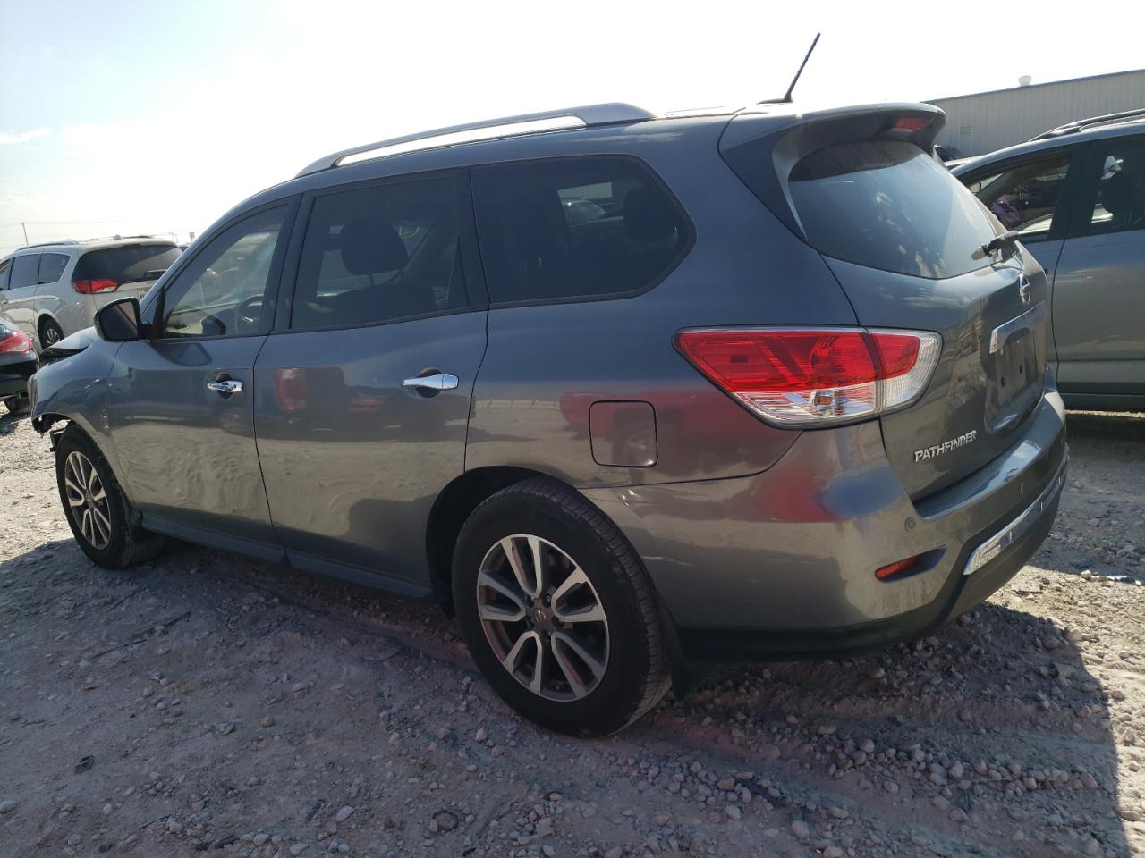 Photo 1 VIN: 5N1AR2MN9GC627053 - NISSAN PATHFINDER 