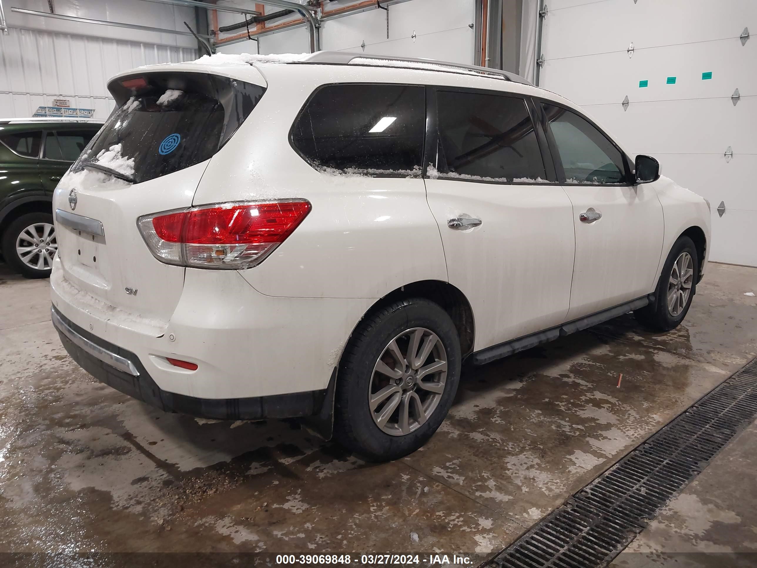 Photo 3 VIN: 5N1AR2MN9GC646217 - NISSAN PATHFINDER 