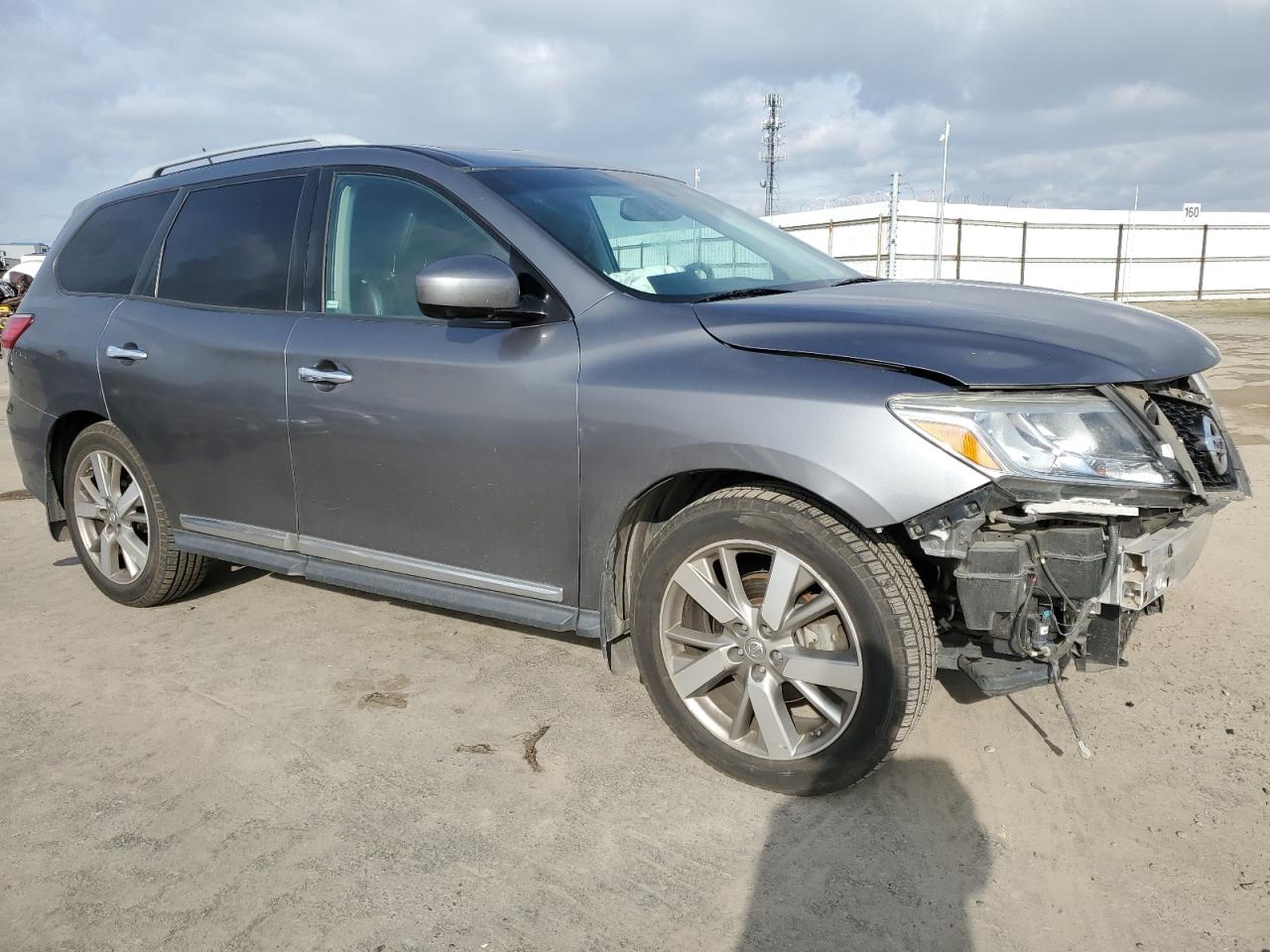 Photo 3 VIN: 5N1AR2MN9GC670579 - NISSAN PATHFINDER 