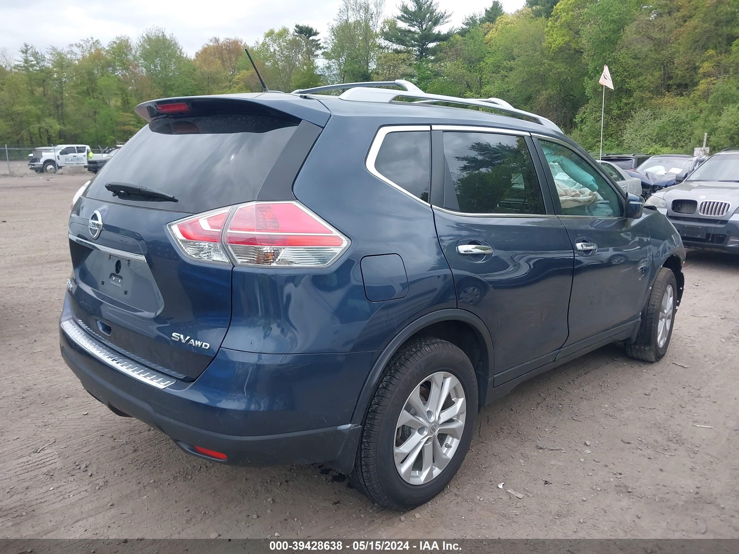 Photo 3 VIN: 5N1AT2MK8FC803922 - NISSAN ROGUE 