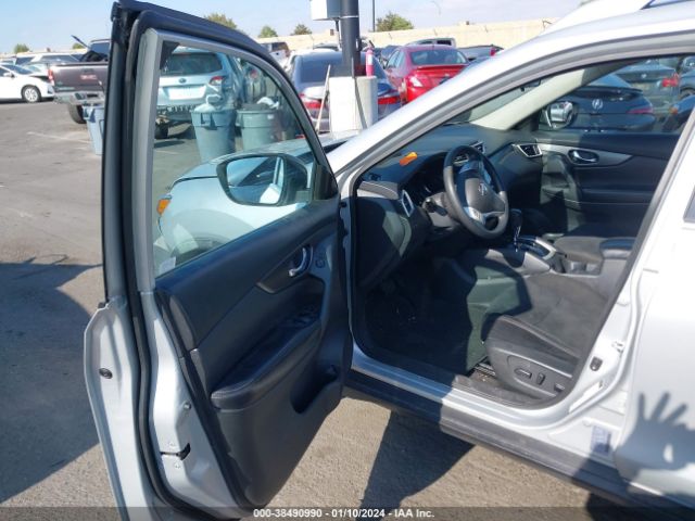 Photo 4 VIN: 5N1AT2MN5GC861711 - NISSAN ROGUE 