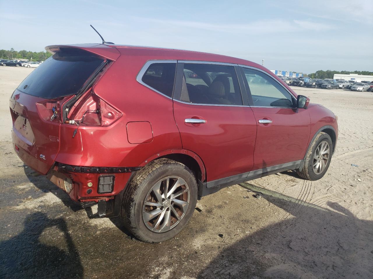 Photo 2 VIN: 5N1AT2MT0FC770617 - NISSAN ROGUE 