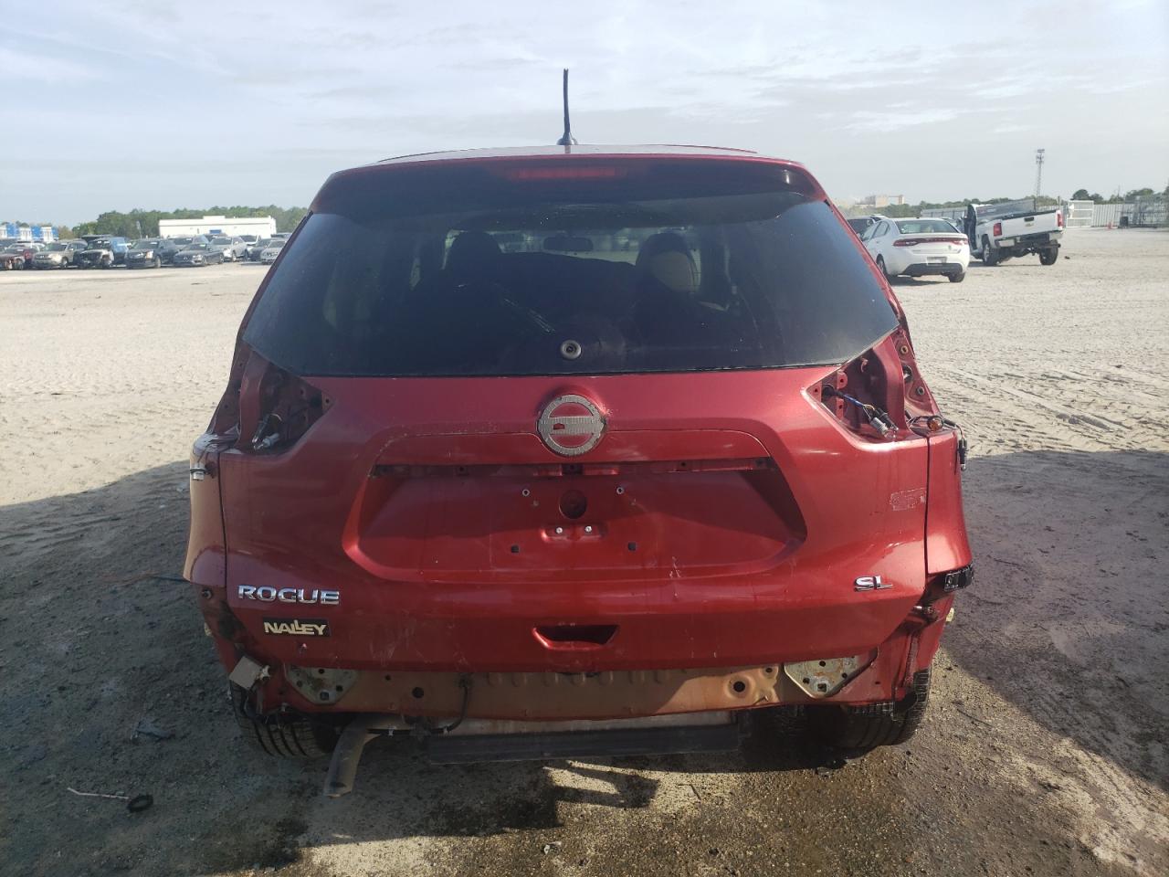 Photo 5 VIN: 5N1AT2MT0FC770617 - NISSAN ROGUE 