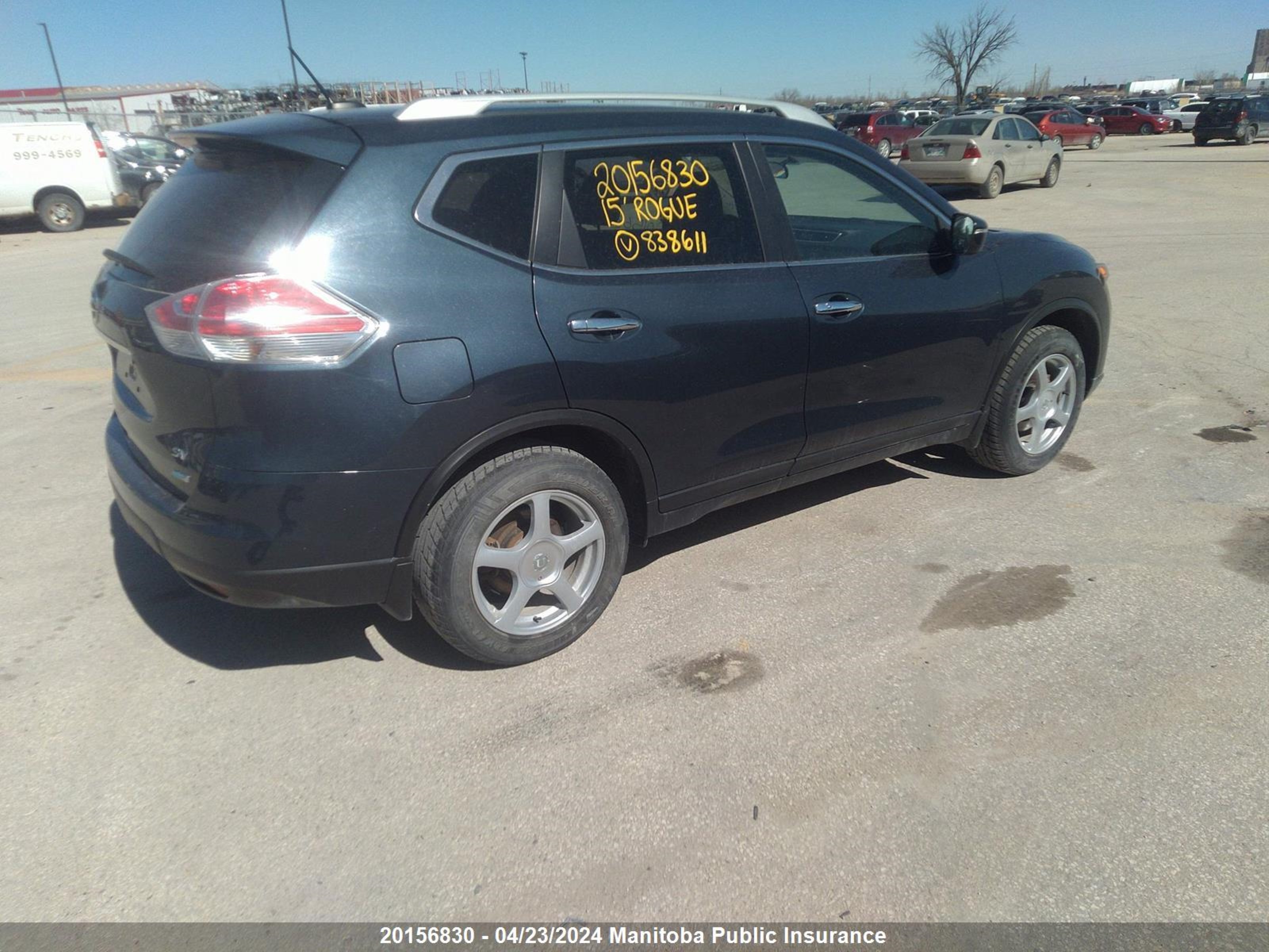 Photo 3 VIN: 5N1AT2MT0FC838611 - NISSAN ROGUE 