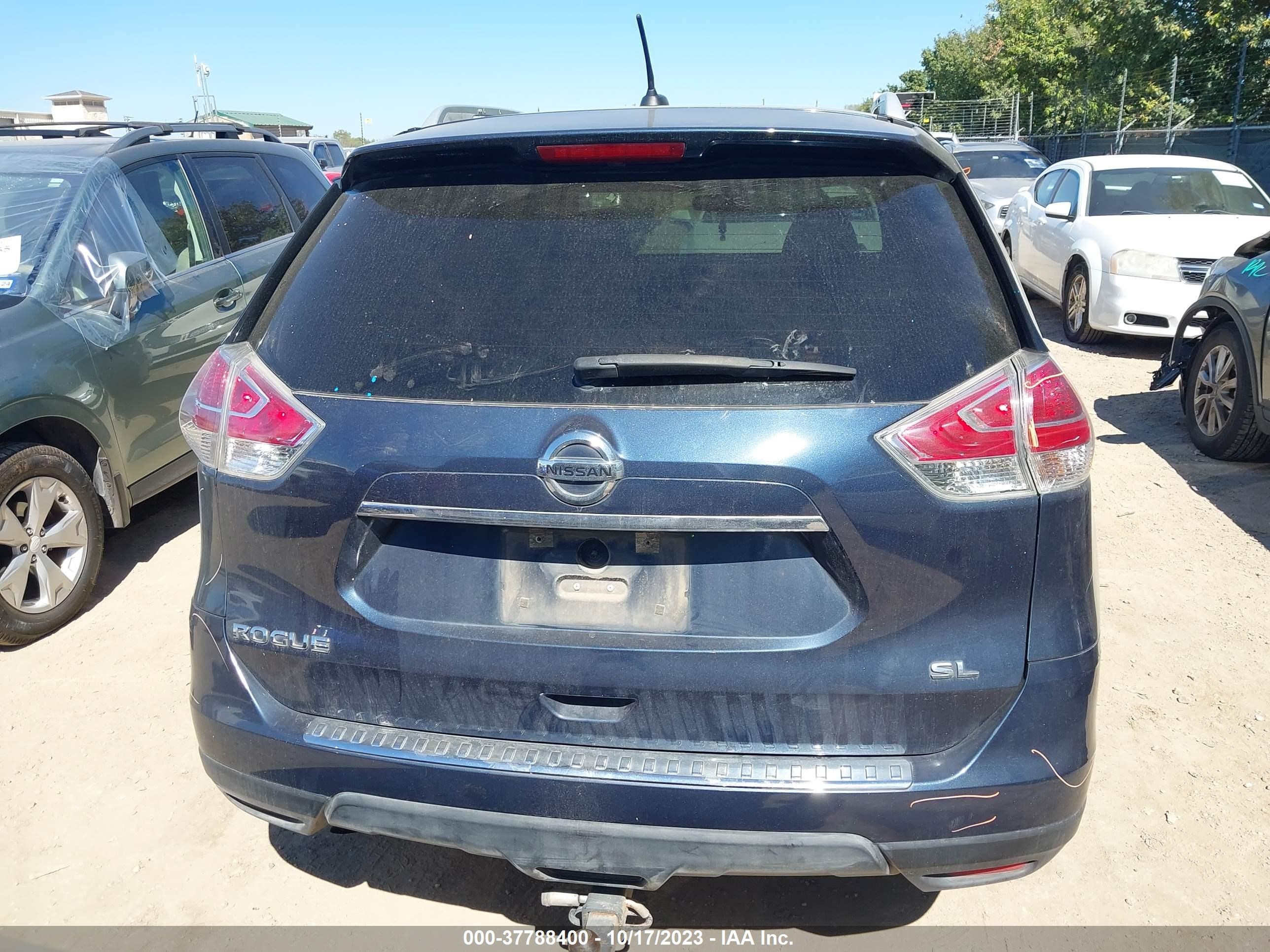 Photo 15 VIN: 5N1AT2MT0FC885153 - NISSAN ROGUE 