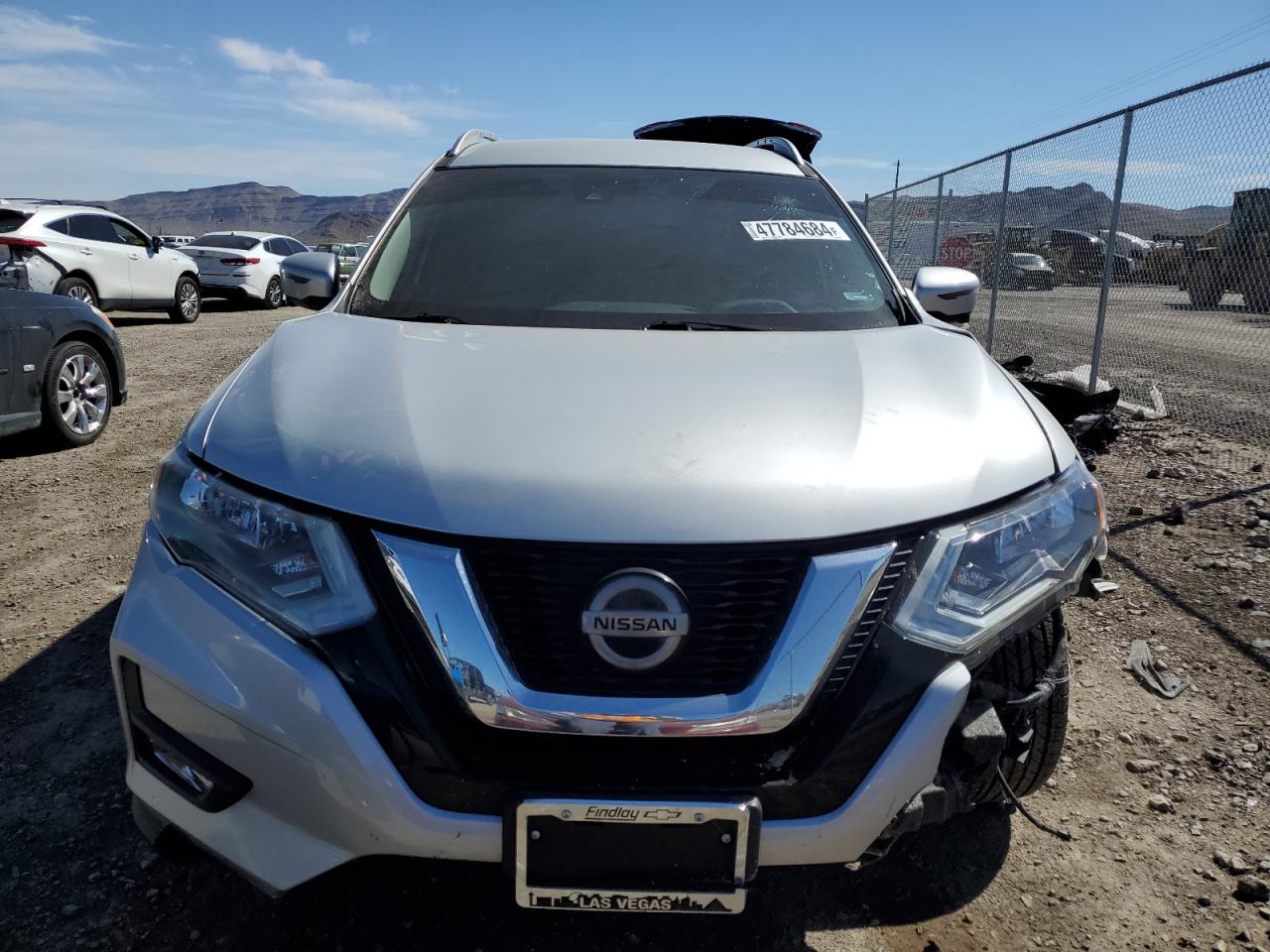 Photo 4 VIN: 5N1AT2MT0JC812986 - NISSAN ROGUE 