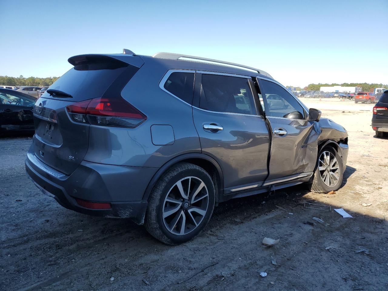 Photo 2 VIN: 5N1AT2MT0LC701390 - NISSAN ROGUE 