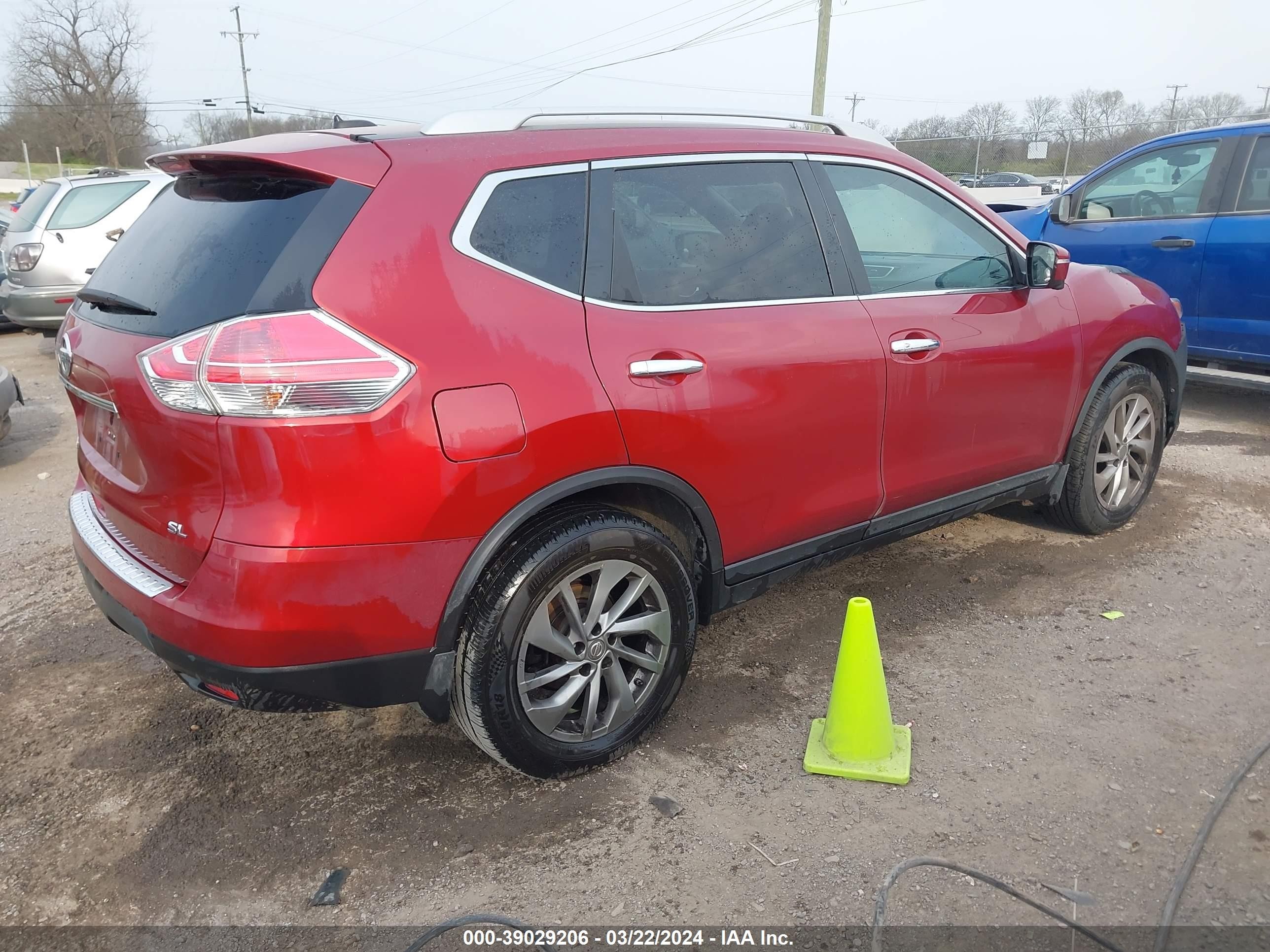 Photo 3 VIN: 5N1AT2MT1FC856101 - NISSAN ROGUE 