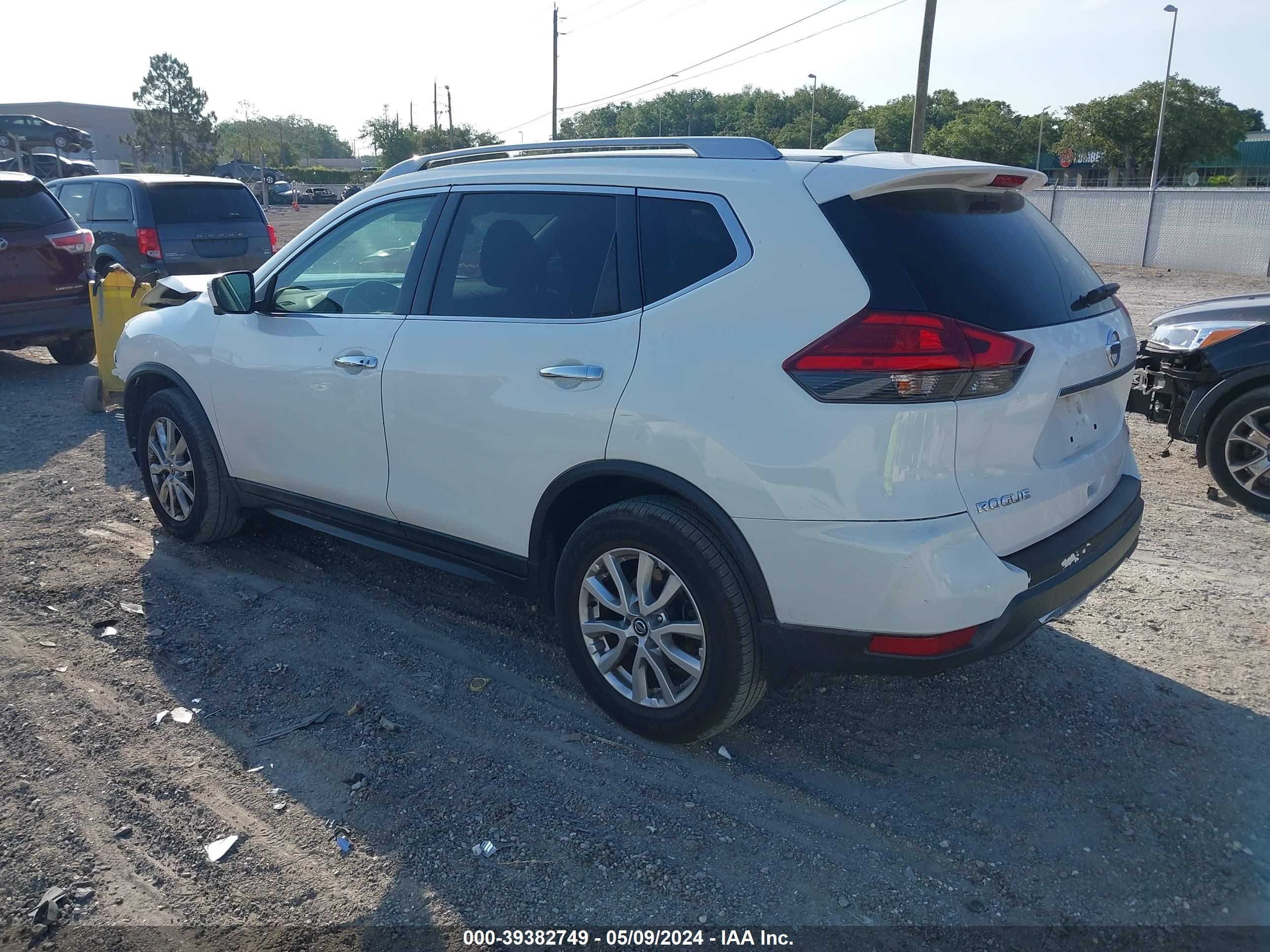 Photo 2 VIN: 5N1AT2MT1HC890980 - NISSAN ROGUE 