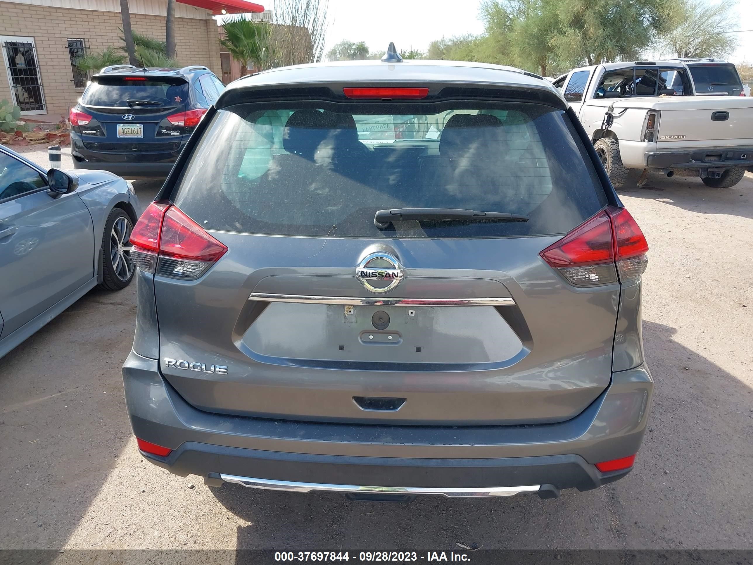 Photo 15 VIN: 5N1AT2MT1JC776869 - NISSAN ROGUE 