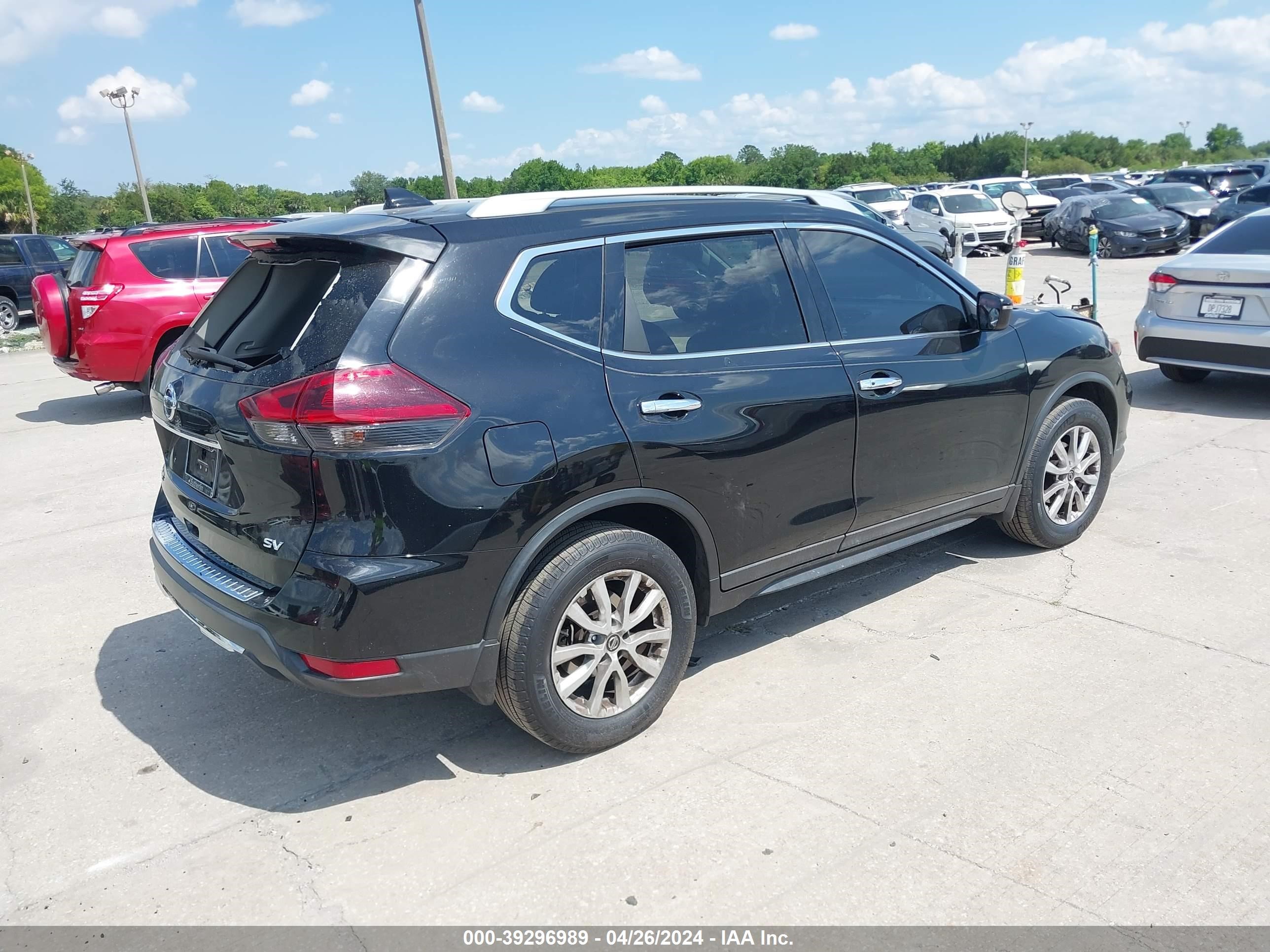 Photo 3 VIN: 5N1AT2MT1JC812009 - NISSAN ROGUE 