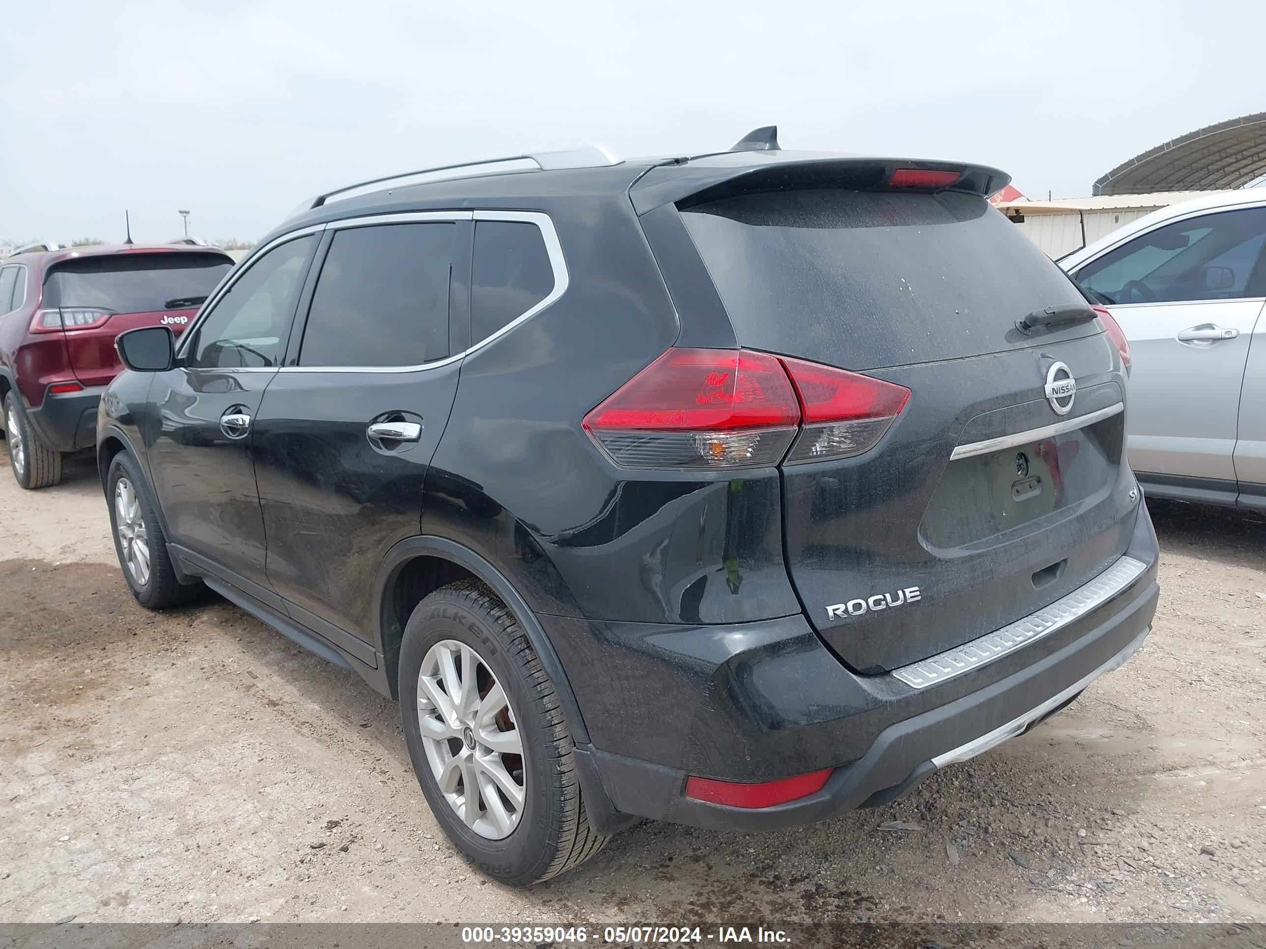 Photo 2 VIN: 5N1AT2MT1JC831269 - NISSAN ROGUE 