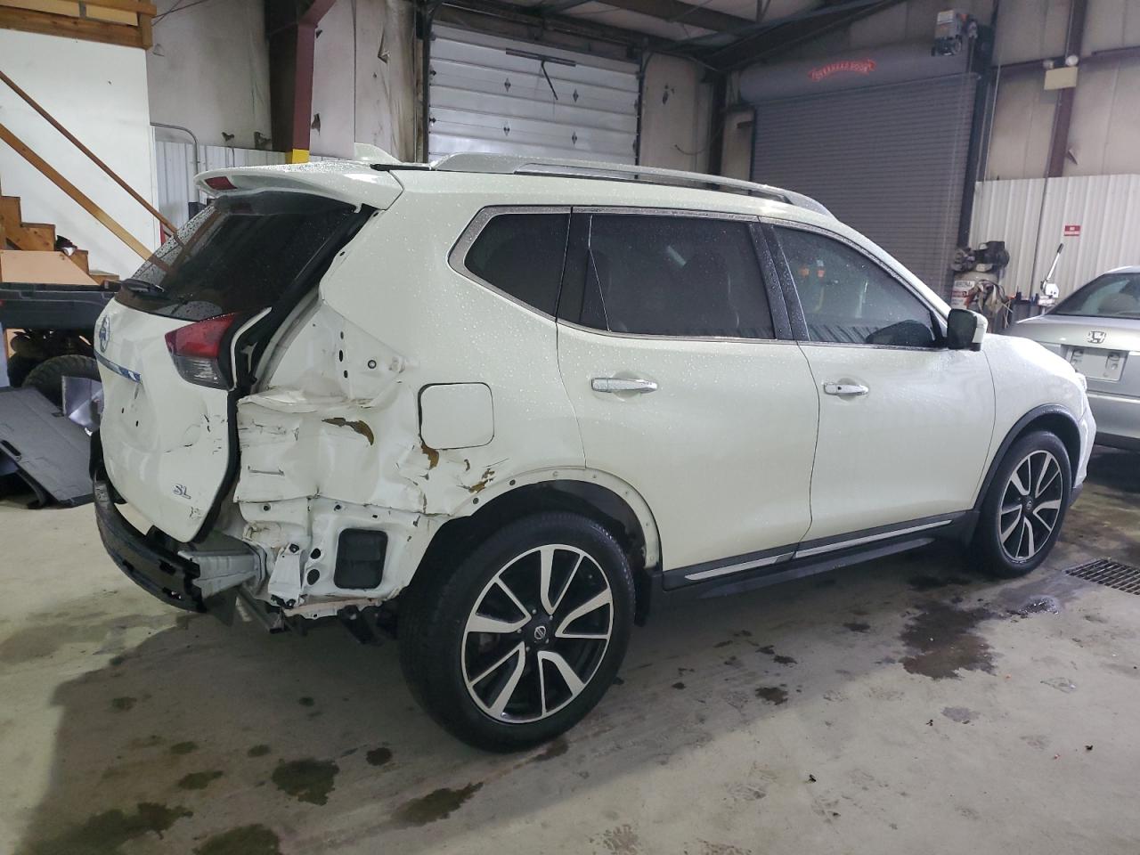 Photo 2 VIN: 5N1AT2MT1KC802484 - NISSAN ROGUE 