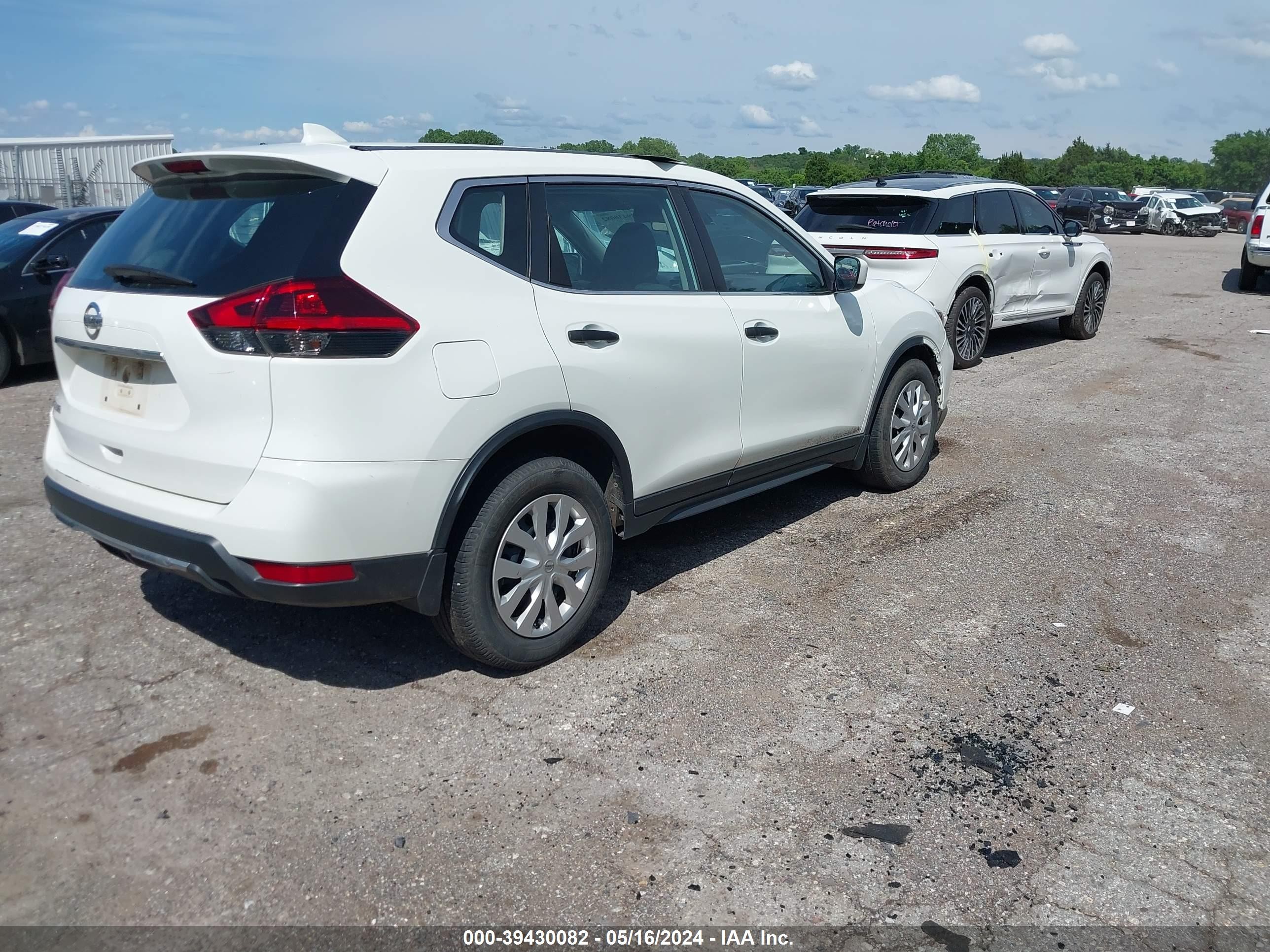 Photo 3 VIN: 5N1AT2MT1KC810195 - NISSAN ROGUE 