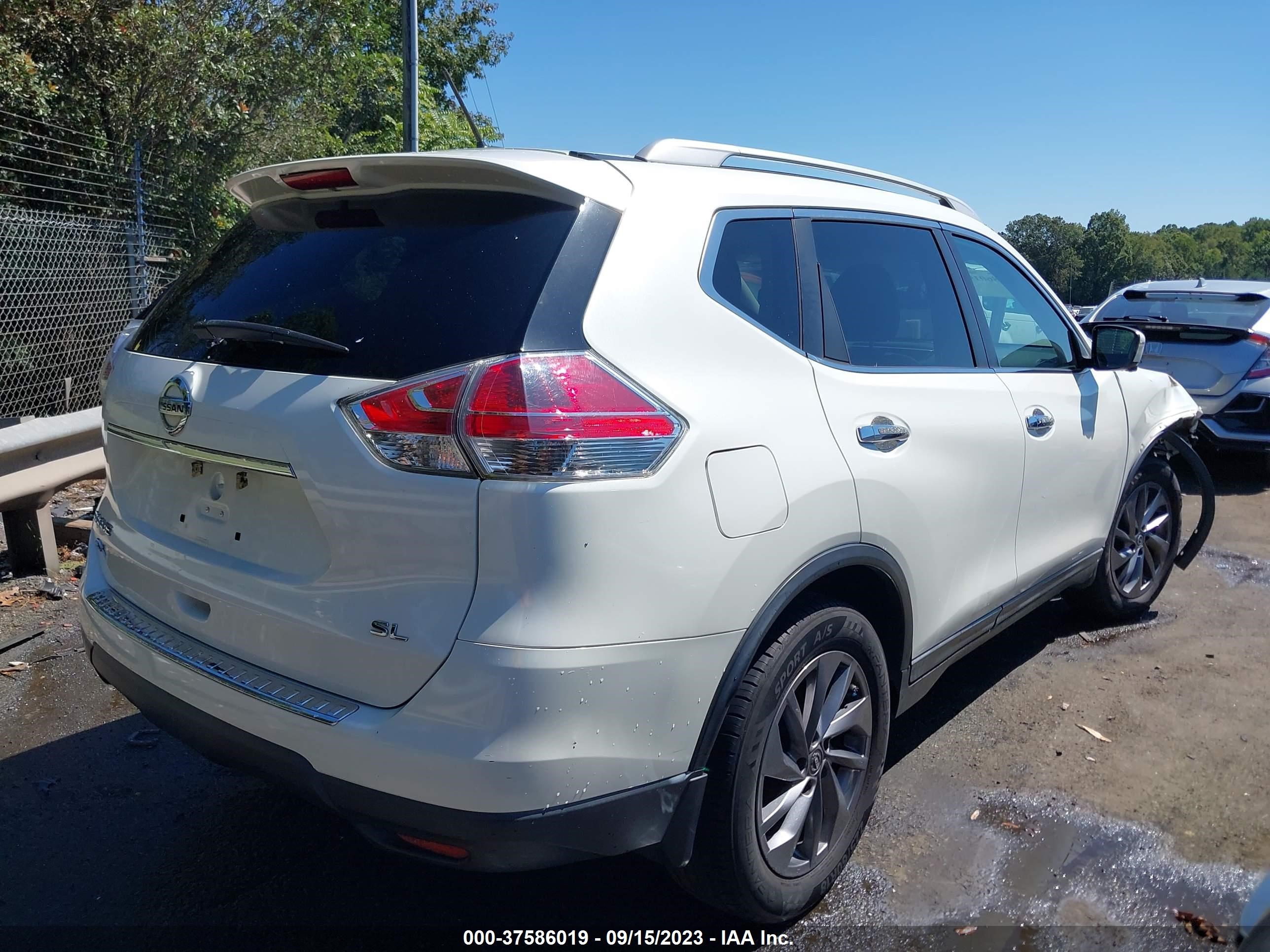 Photo 3 VIN: 5N1AT2MT2GC737152 - NISSAN ROGUE 