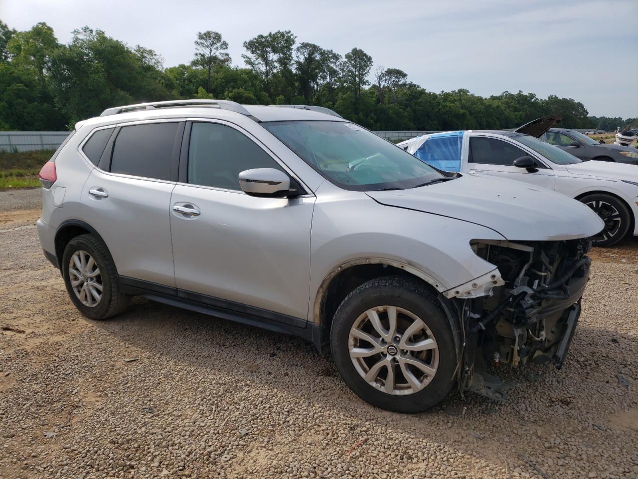 Photo 3 VIN: 5N1AT2MT2JC713540 - NISSAN ROGUE 