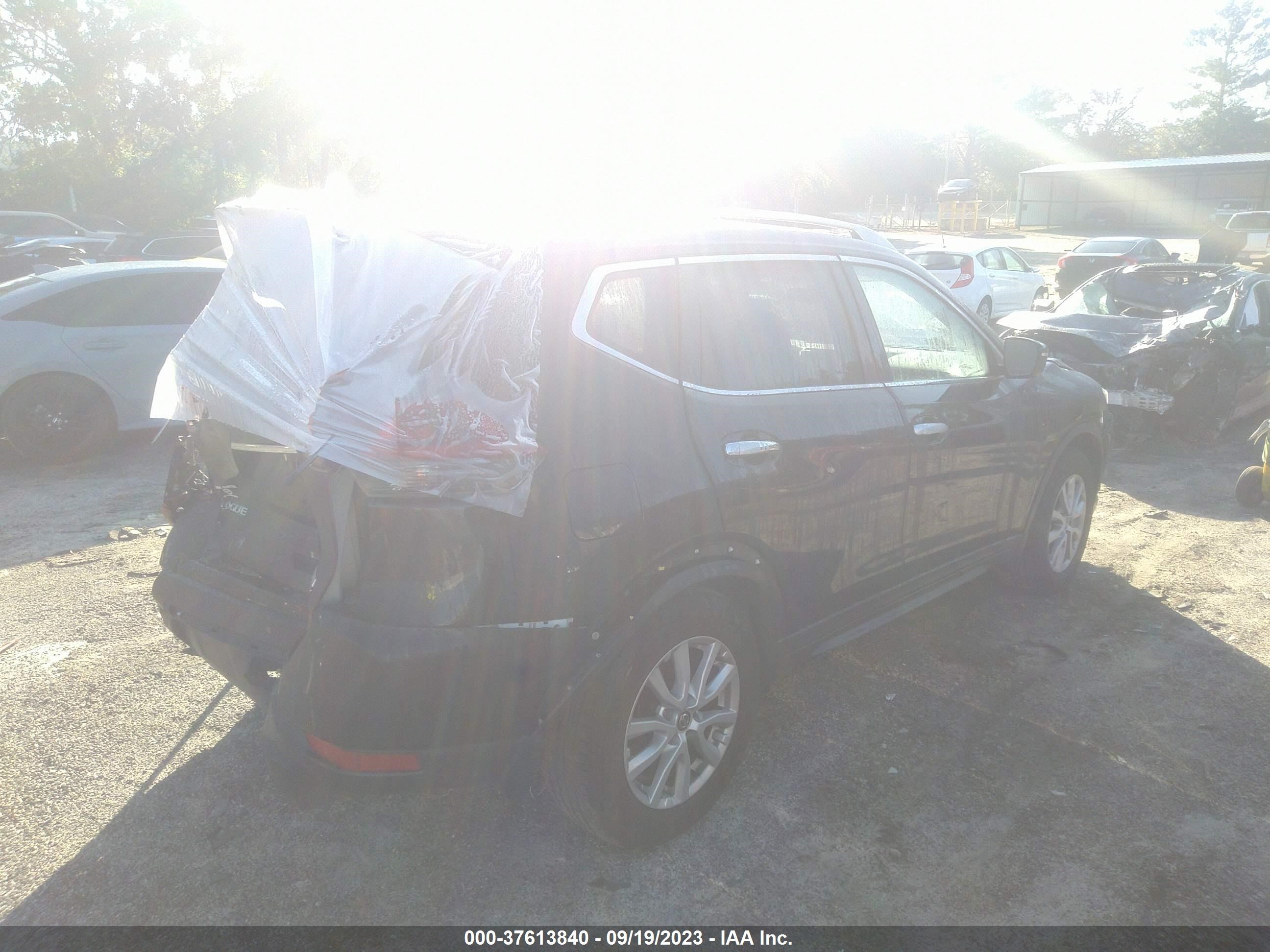 Photo 3 VIN: 5N1AT2MT2LC795272 - NISSAN ROGUE 