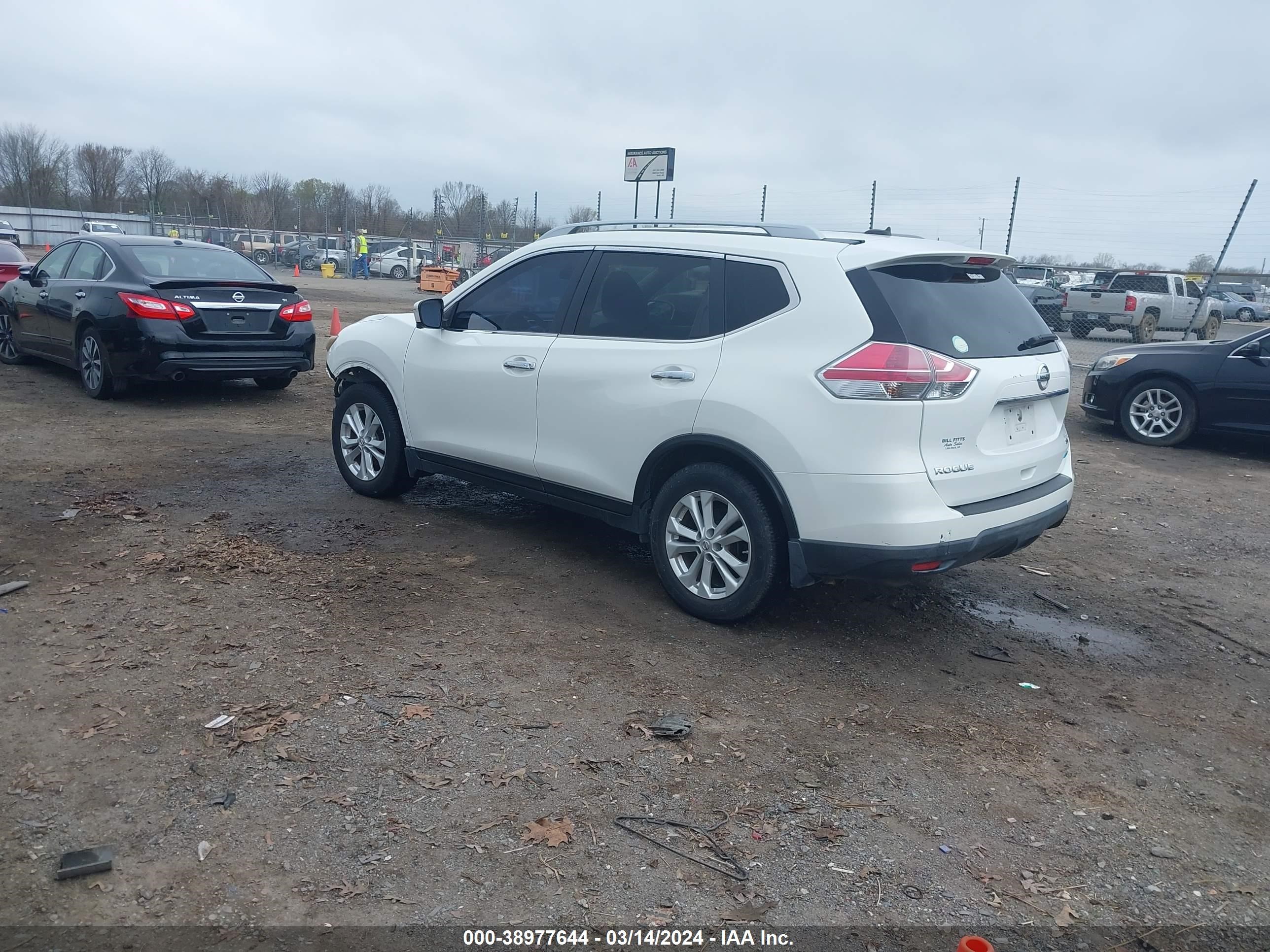 Photo 2 VIN: 5N1AT2MT3EC778886 - NISSAN ROGUE 