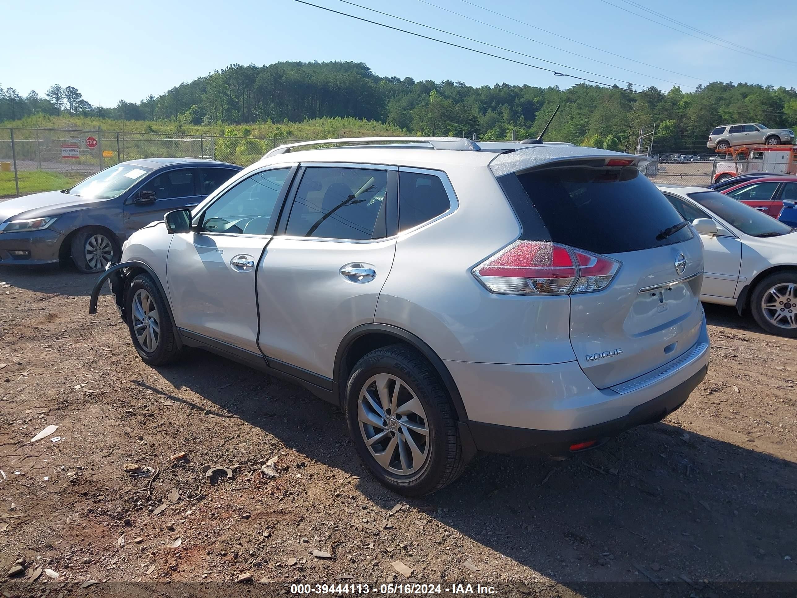 Photo 2 VIN: 5N1AT2MT3FC804078 - NISSAN ROGUE 