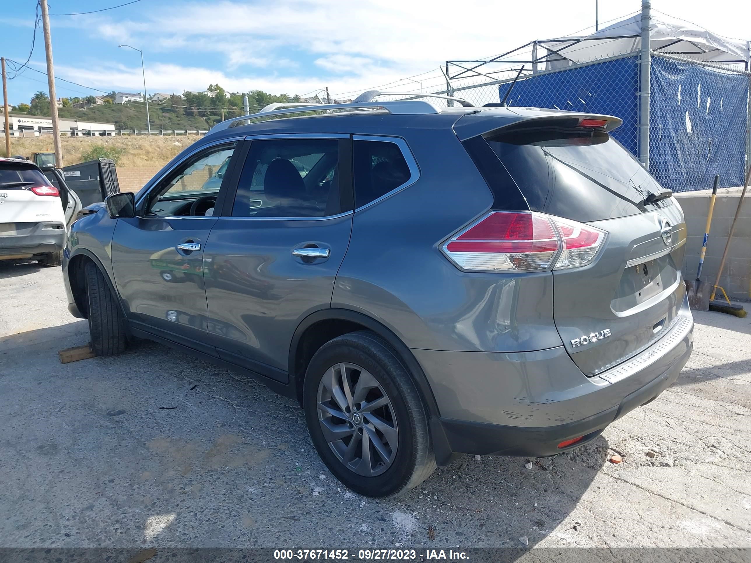 Photo 2 VIN: 5N1AT2MT3GC735653 - NISSAN ROGUE 