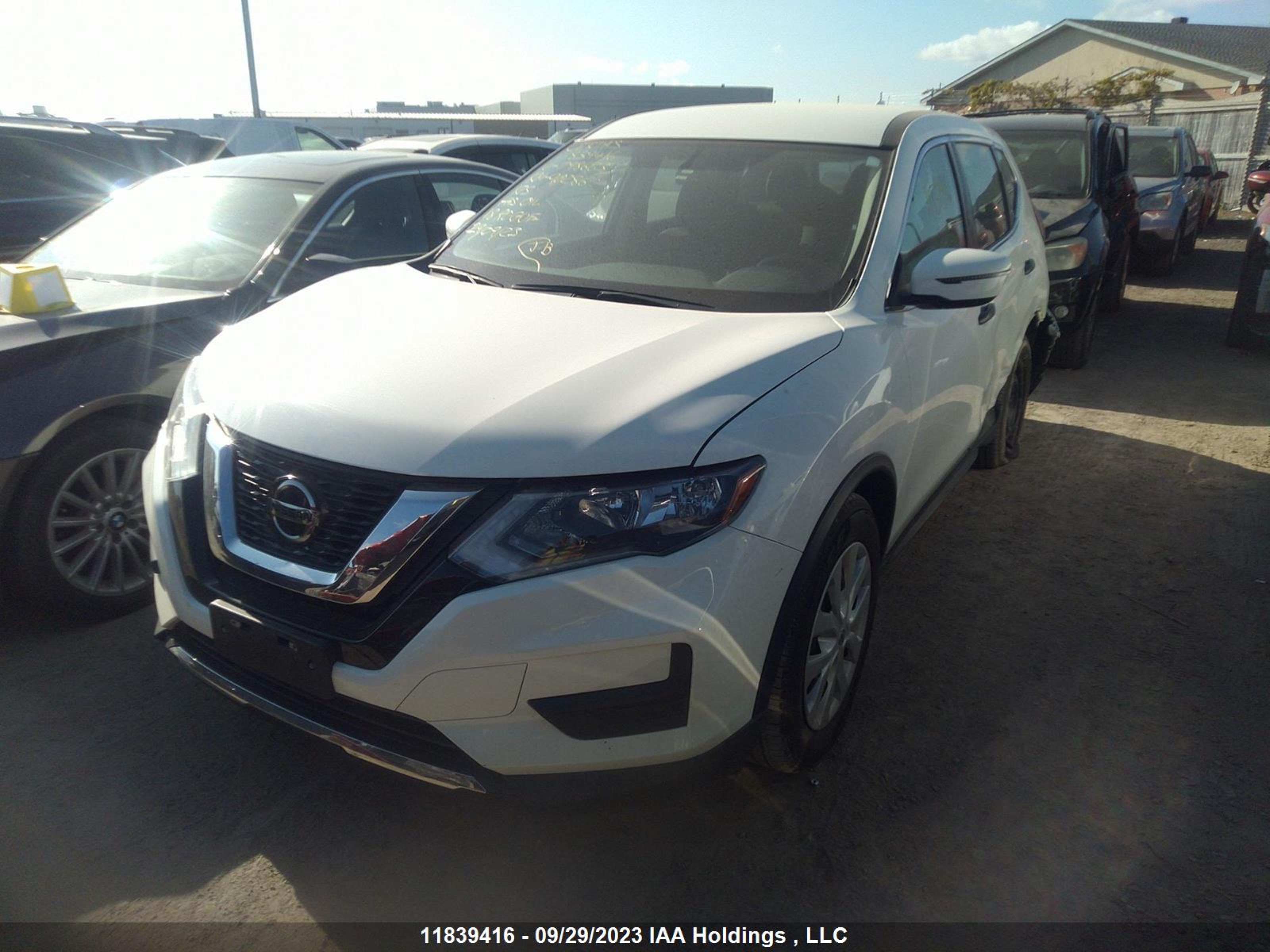 Photo 1 VIN: 5N1AT2MT3JC798663 - NISSAN ROGUE 