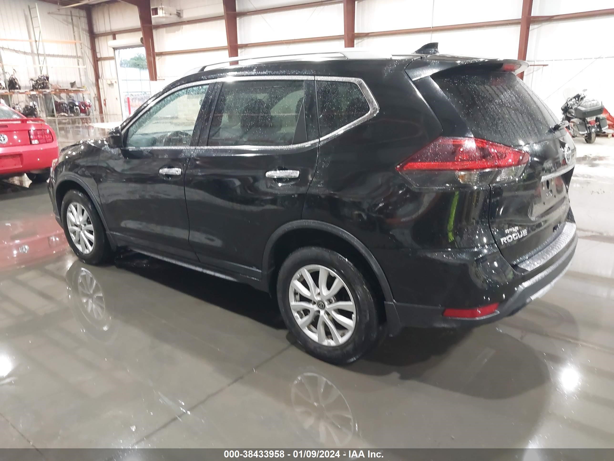 Photo 2 VIN: 5N1AT2MT3KC713984 - NISSAN ROGUE 