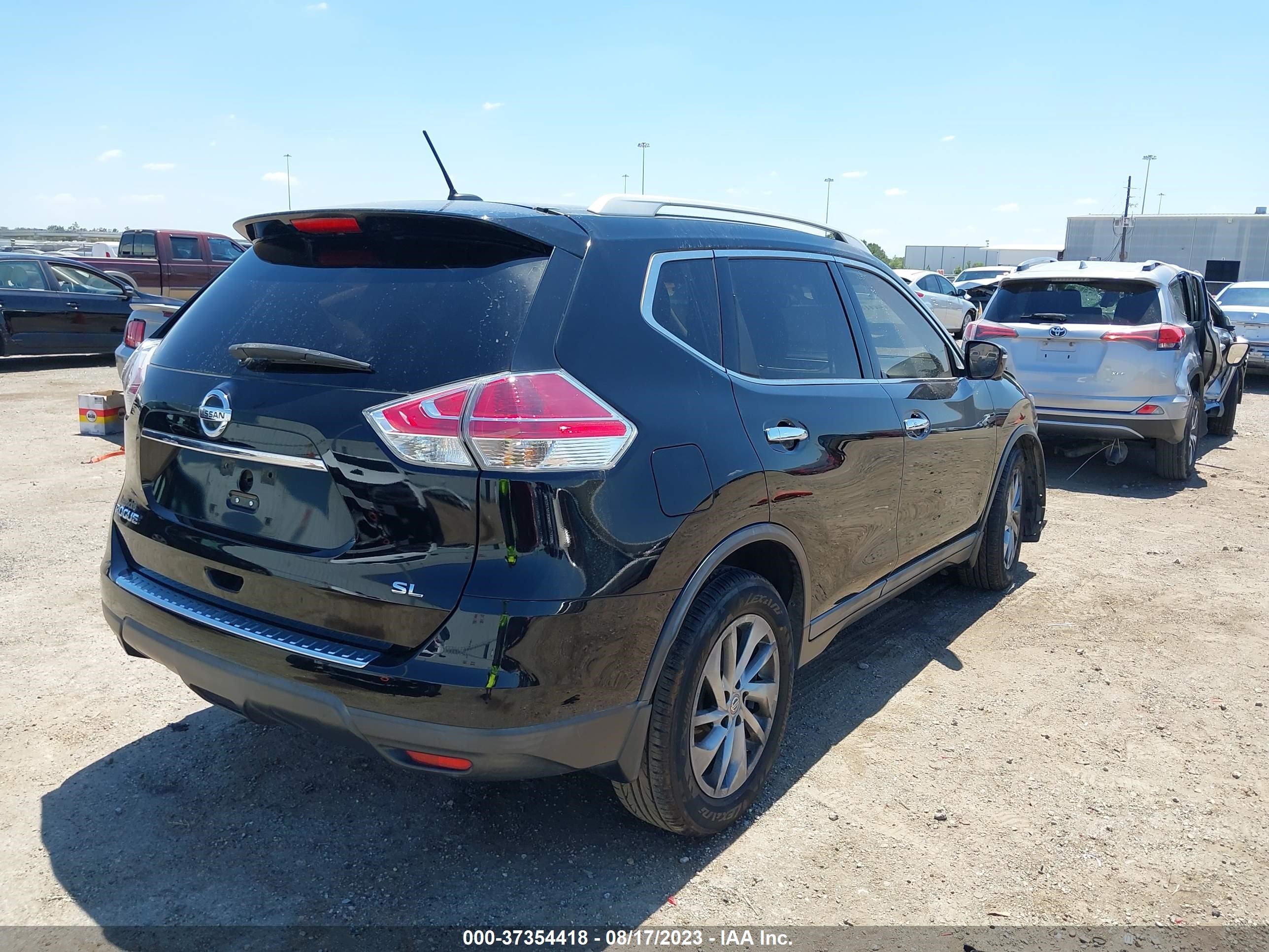 Photo 3 VIN: 5N1AT2MT4FC817681 - NISSAN ROGUE 