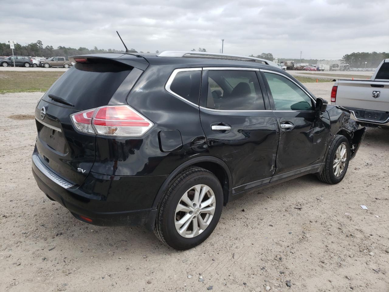 Photo 2 VIN: 5N1AT2MT4GC844249 - NISSAN ROGUE 