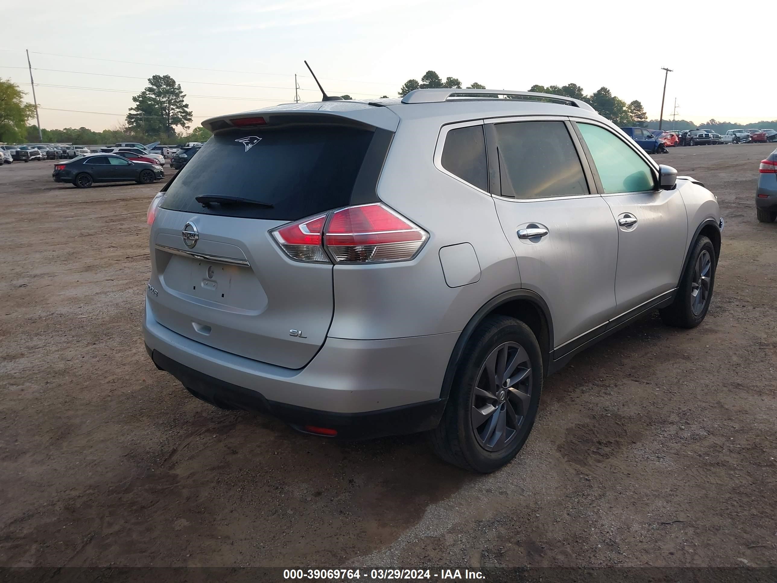 Photo 3 VIN: 5N1AT2MT4GC849046 - NISSAN ROGUE 